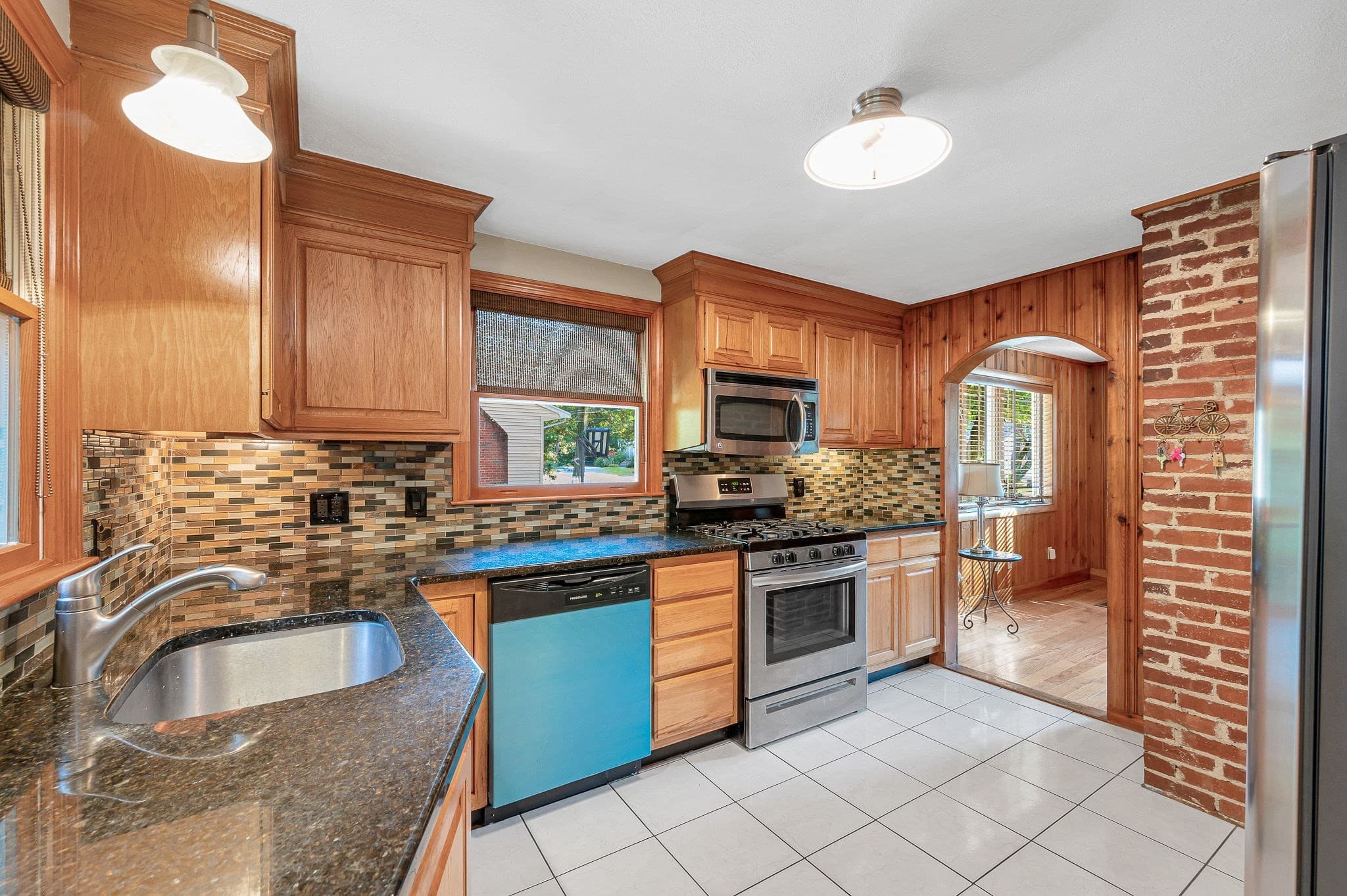 Single Family Residence at 186 South Rd, Bedford MA 01730, Bedford, photo 9 of 31