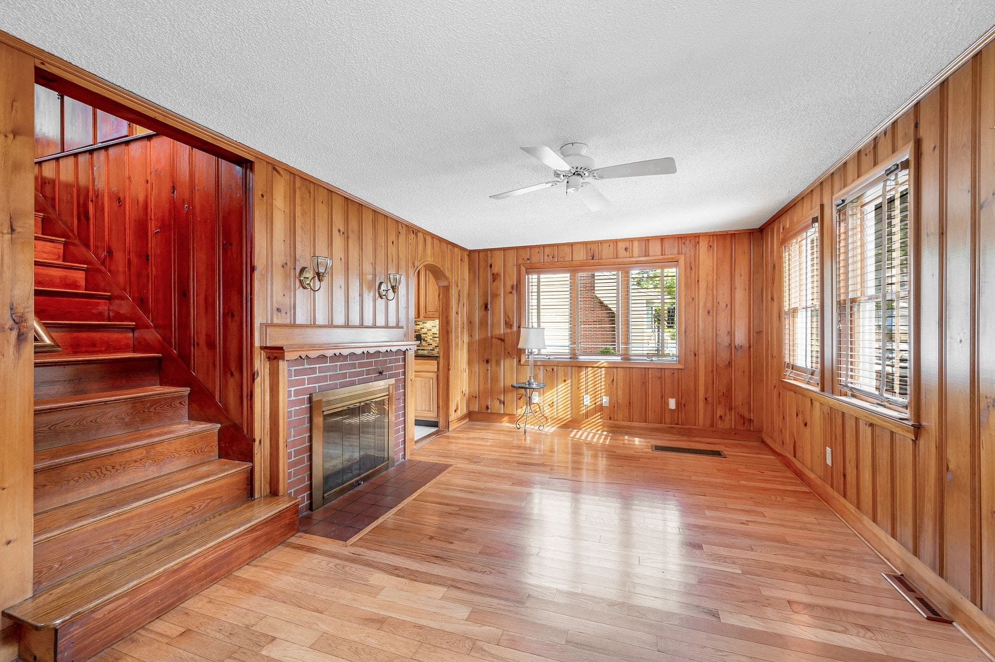 Single Family Residence at 186 South Rd, Bedford MA 01730, Bedford, photo 4 of 31