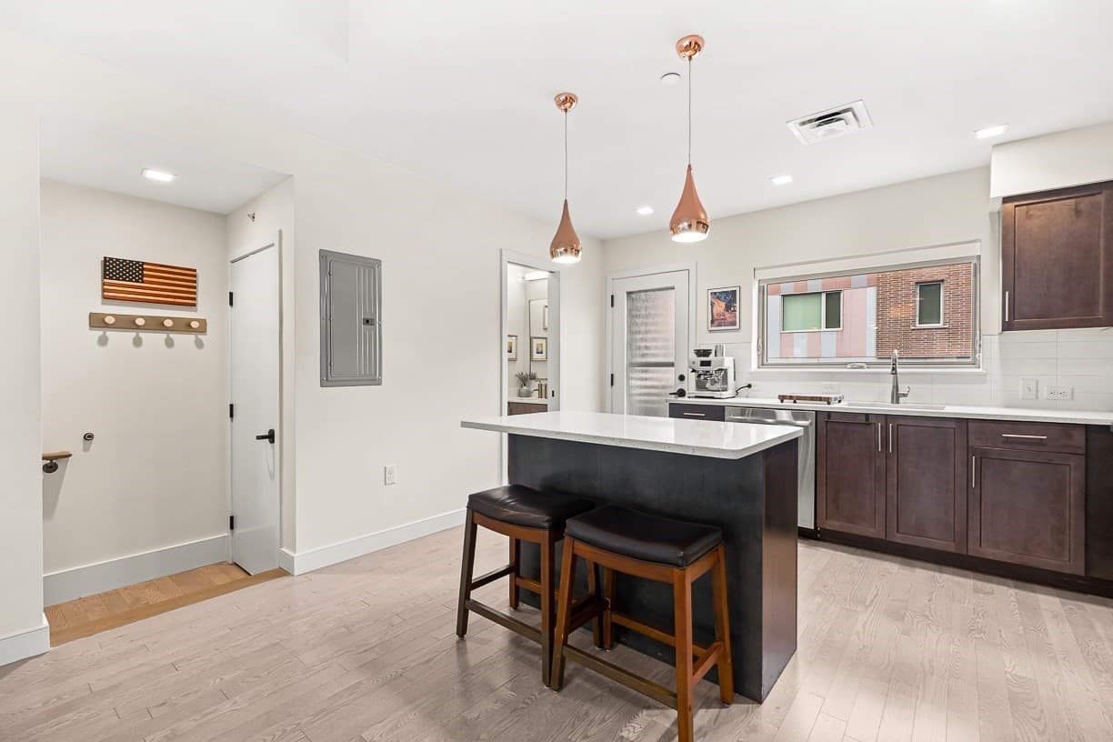 Condominium at 104 Liverpool St # 104, Boston MA 02128, Boston, photo 11 of 38