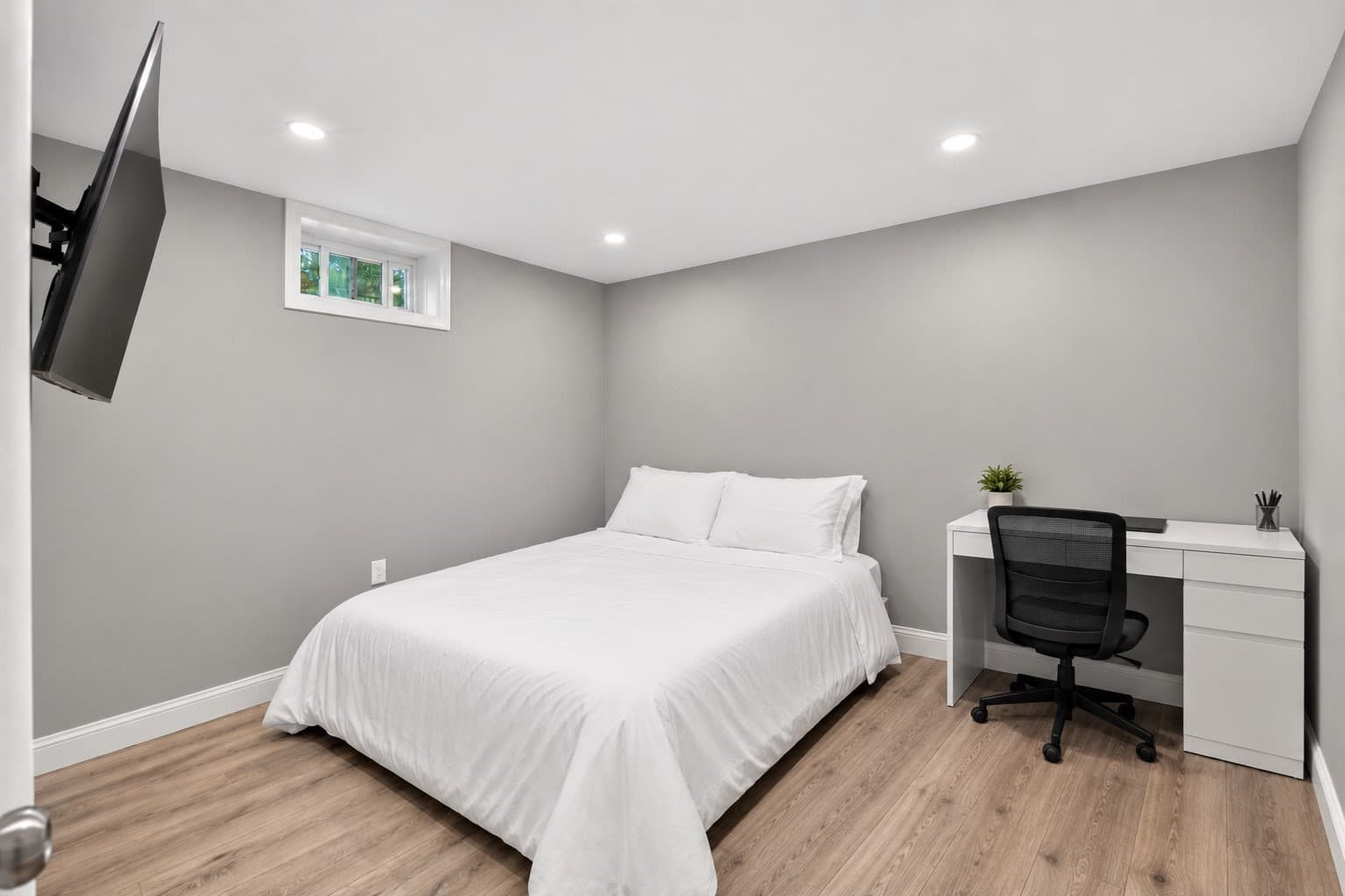 Condominium at 78 Waterhill St # 78, Lynn MA 01905, Lynn, photo 18 of 20