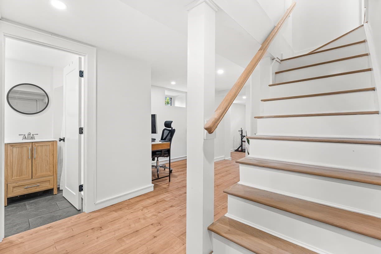 Single Family Residence at 57 Glendale Ave, Melrose MA 02176, Melrose, photo 27 of 42