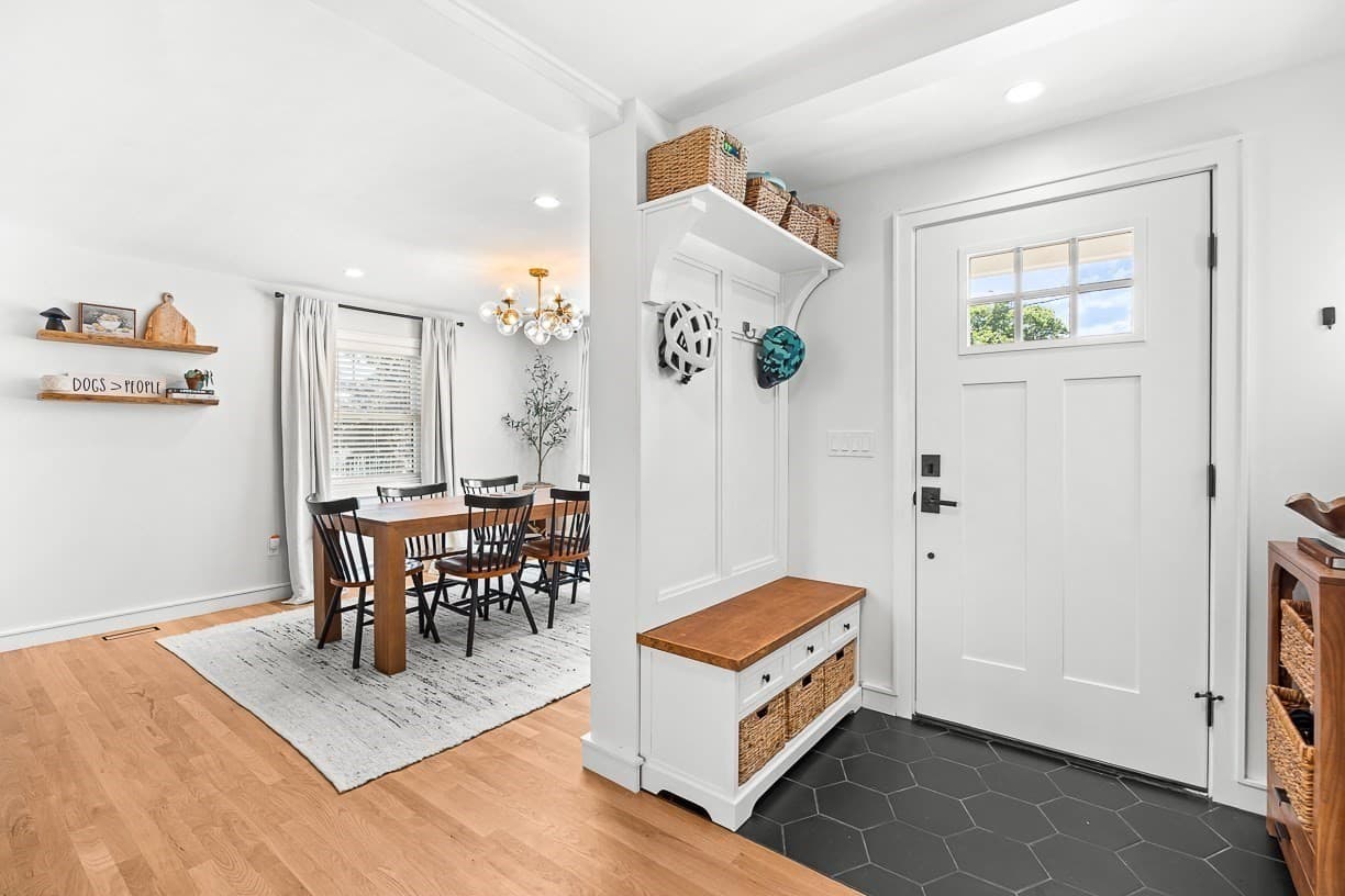 Single Family Residence at 57 Glendale Ave, Melrose MA 02176, Melrose, photo 5 of 42