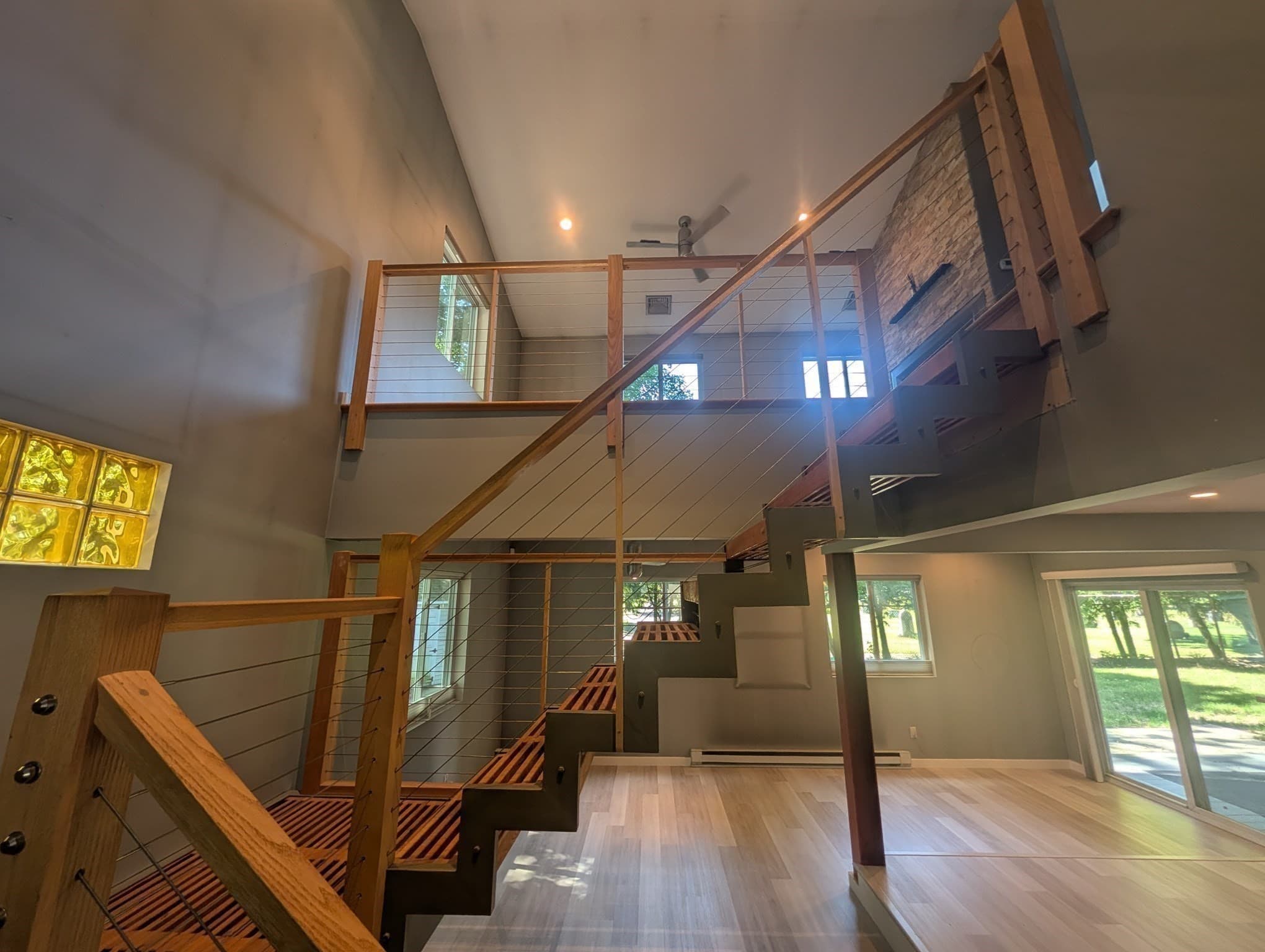 Single Family Residence at 192 Ambrose St, Springfield MA 01109, Springfield, photo 12 of 40