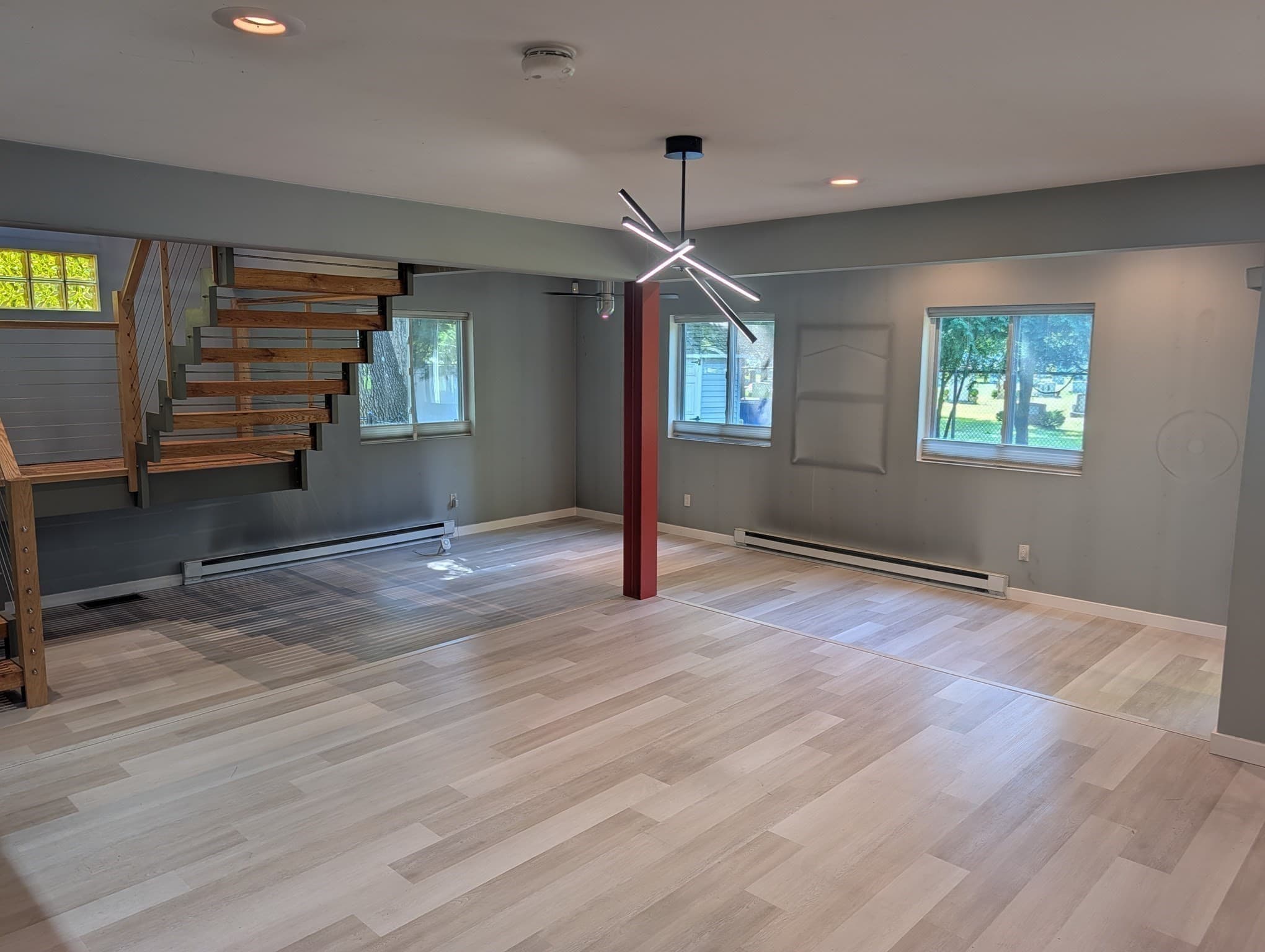 Single Family Residence at 192 Ambrose St, Springfield MA 01109, Springfield, photo 11 of 40