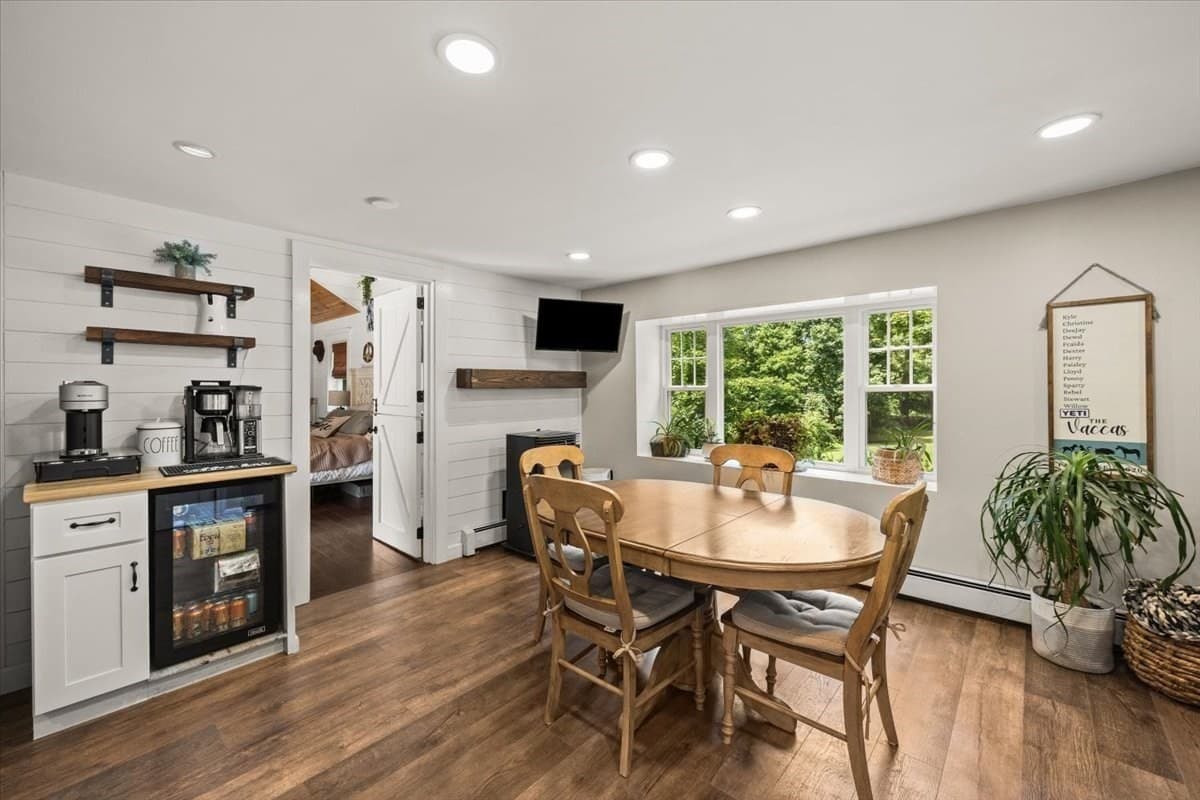 Single Family Residence at 60 Rhode Island Rd, Lakeville MA 02347, Lakeville, photo 11 of 42