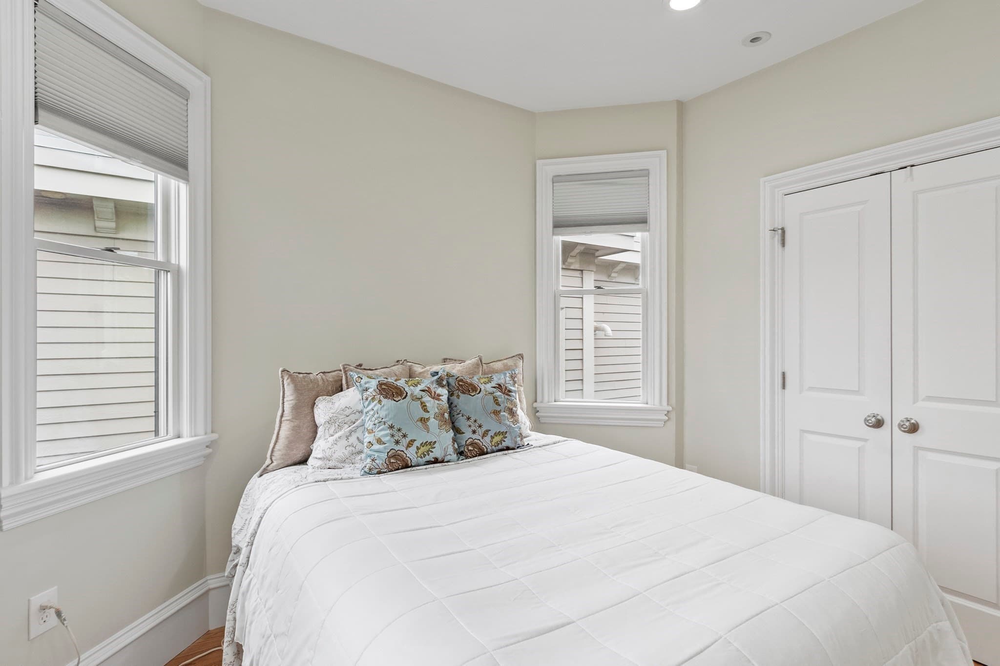 Condominium at 15 Howell St # 3, Boston MA 02125, Boston, photo 20 of 34