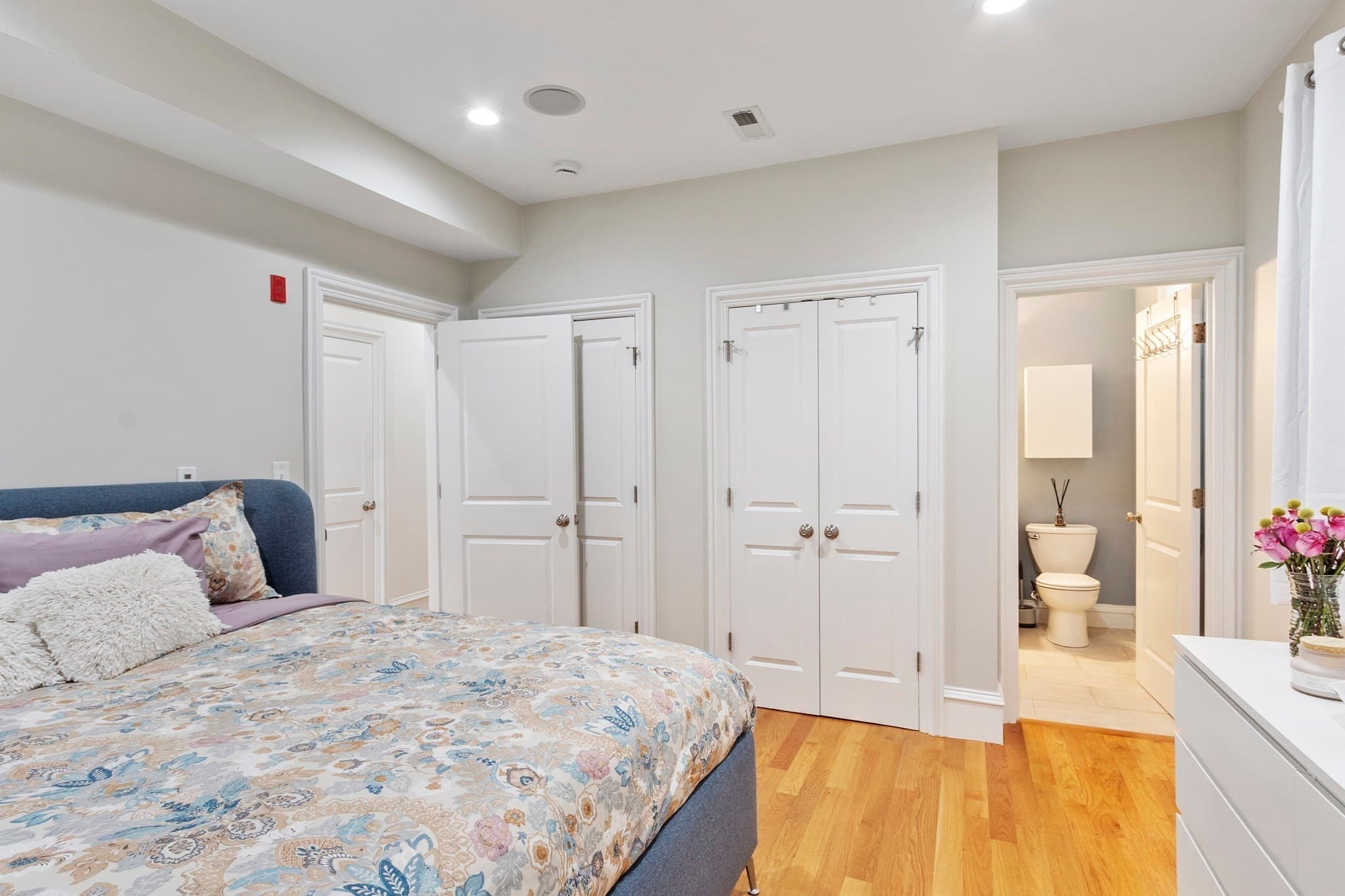 Condominium at 15 Howell St # 3, Boston MA 02125, Boston, photo 15 of 34