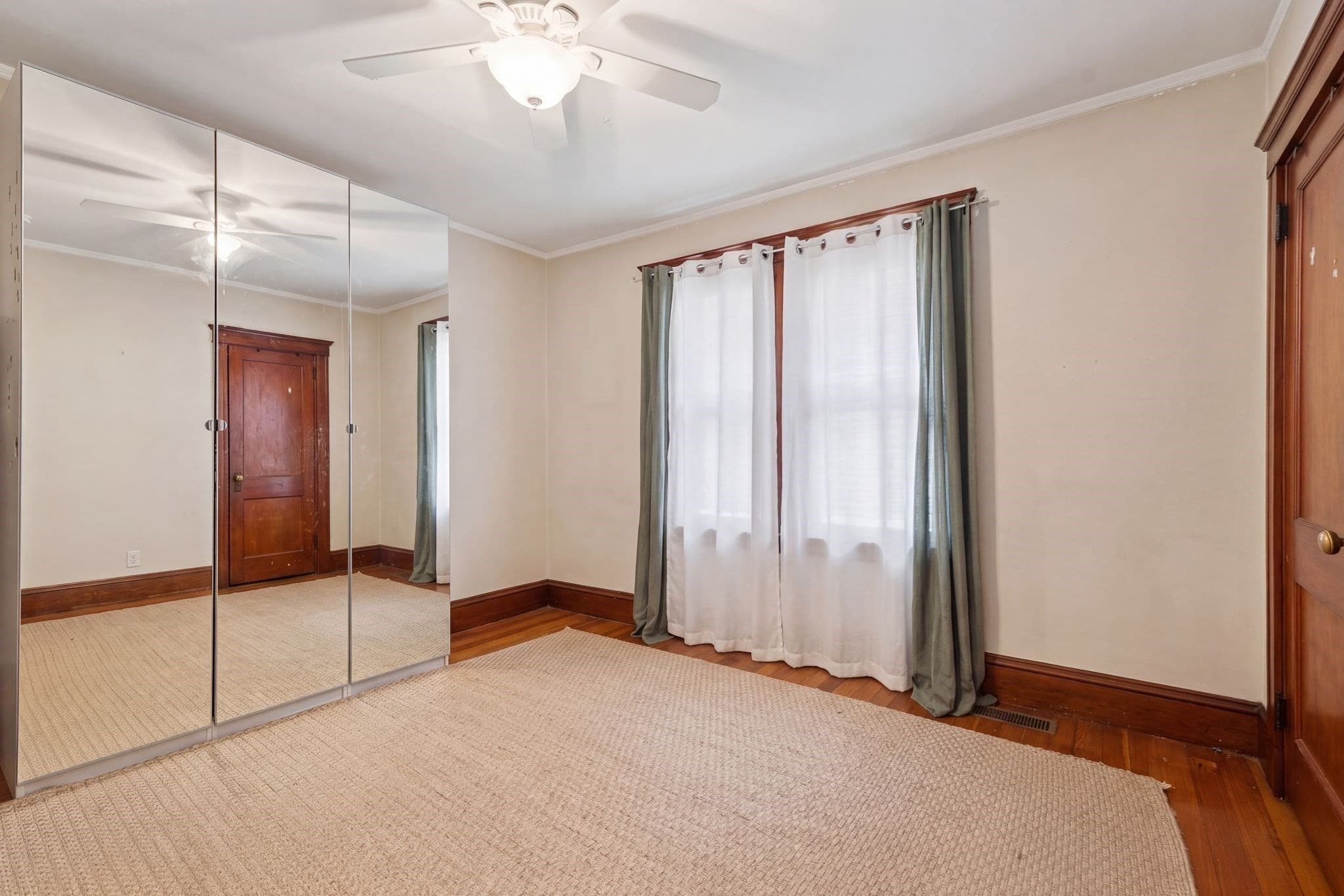 2 Family - 2 Units Up/Down at 101 Greaton Rd, Boston MA 02132, Boston, photo 12 of 33