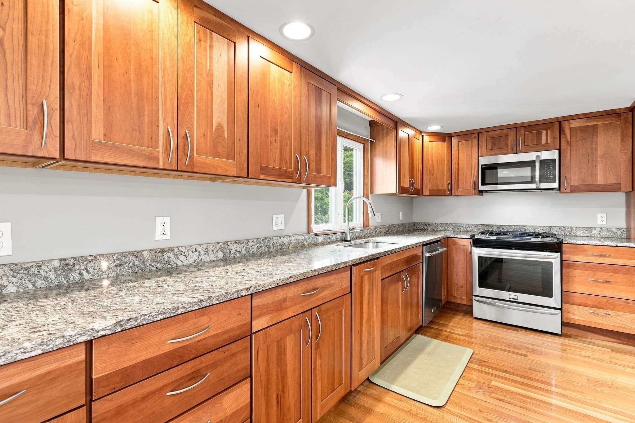 Single Family Residence at 4 Groveland Road, Melrose MA 02176, Melrose, photo 4 of 38