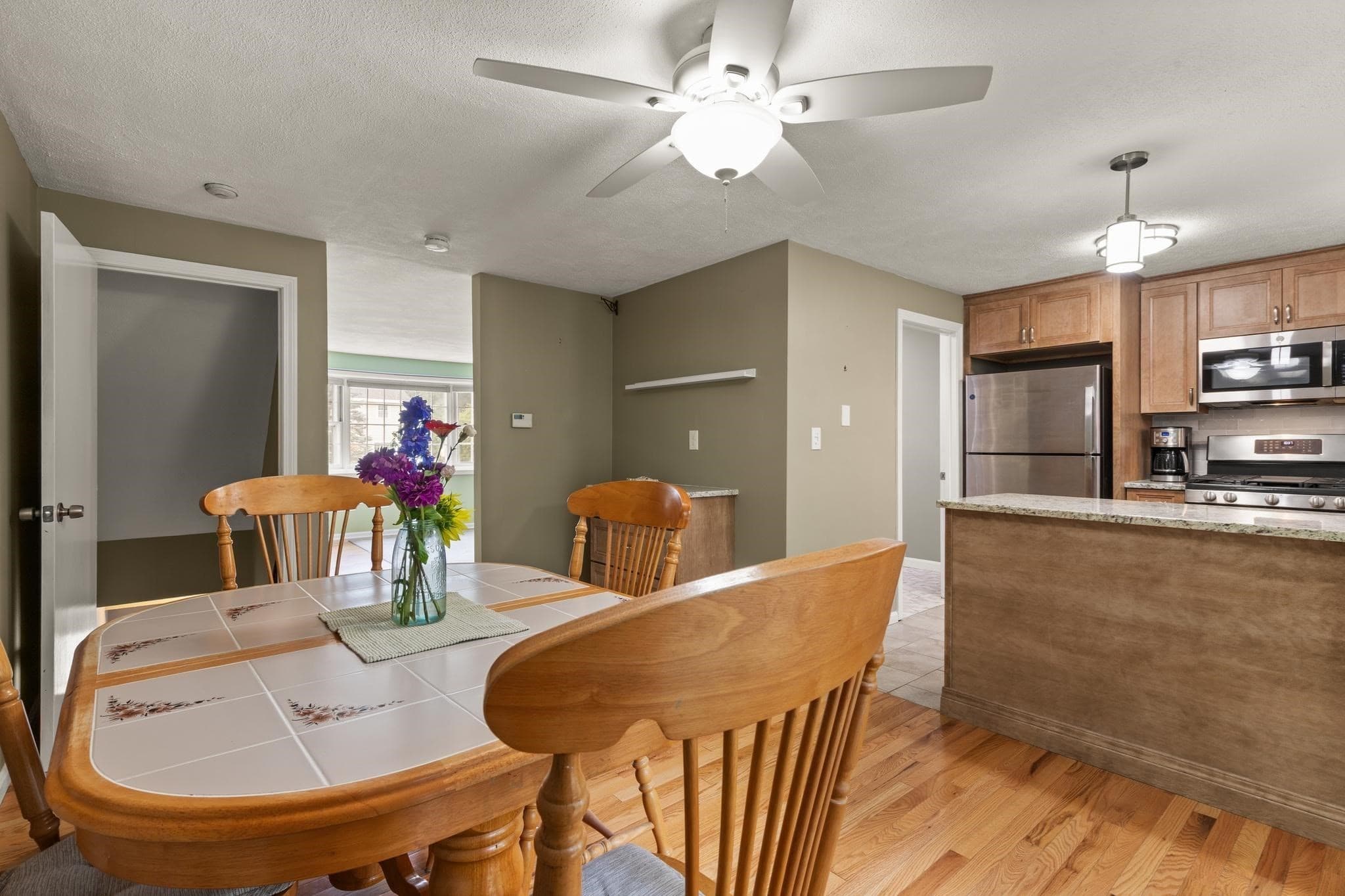 Condominium at 32 Frederick # 3, Dracut MA 01826, Dracut, photo 6 of 24