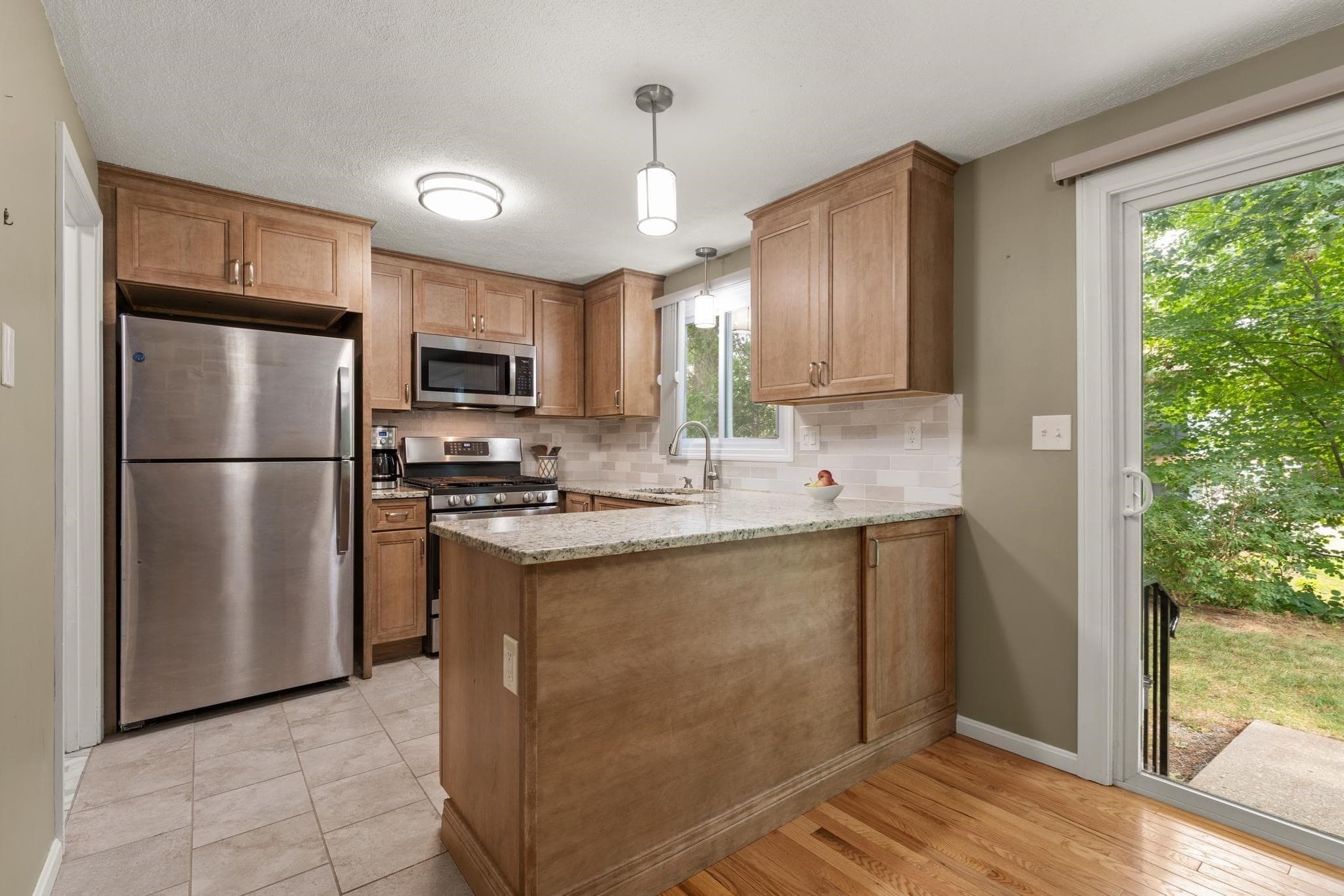 Condominium at 32 Frederick # 3, Dracut MA 01826, Dracut, photo 7 of 24