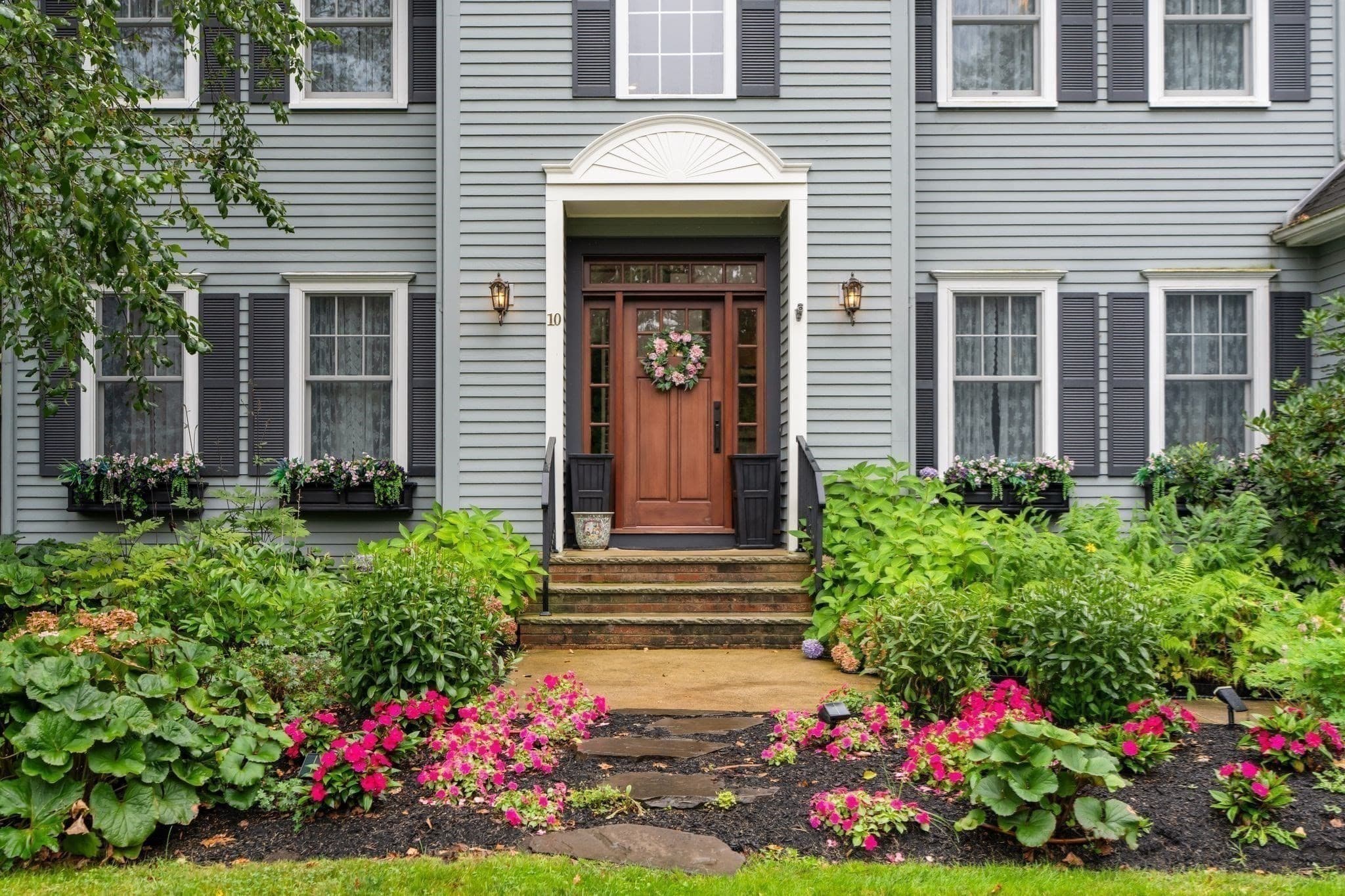 Single Family Residence at 10 Holly Lane, Beverly MA 01915, Beverly, photo 2 of 40