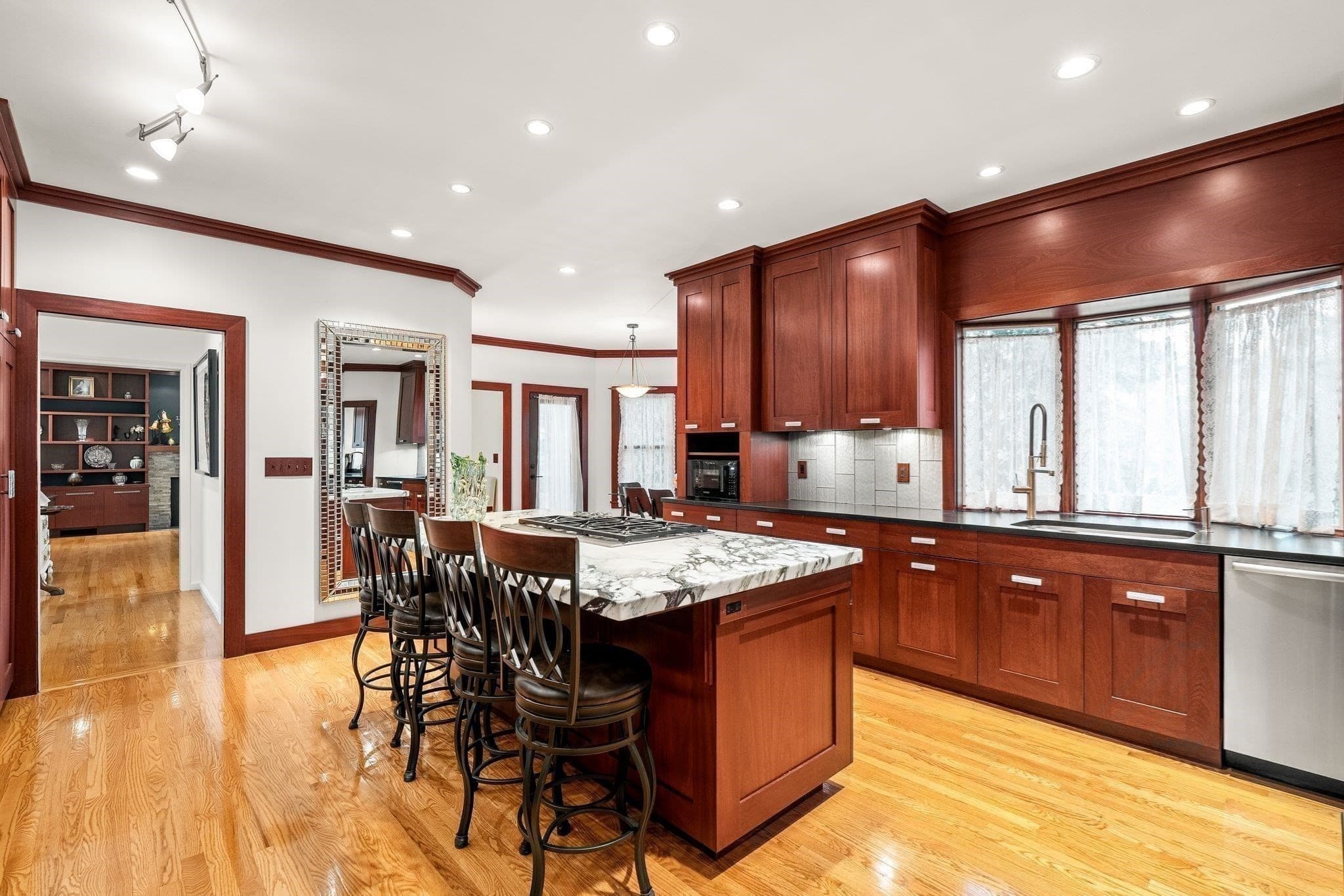 Single Family Residence at 10 Holly Lane, Beverly MA 01915, Beverly, photo 13 of 40