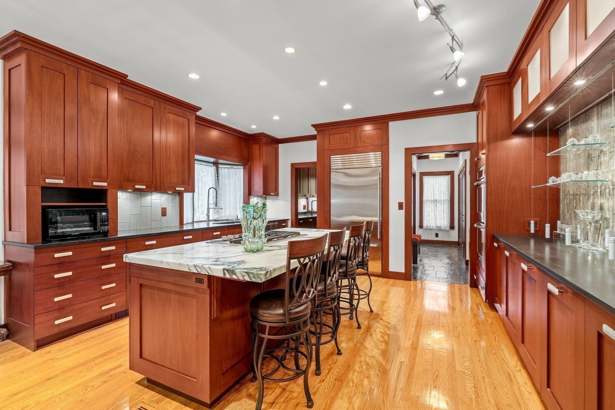 Single Family Residence at 10 Holly Lane, Beverly MA 01915, Beverly, photo 10 of 40