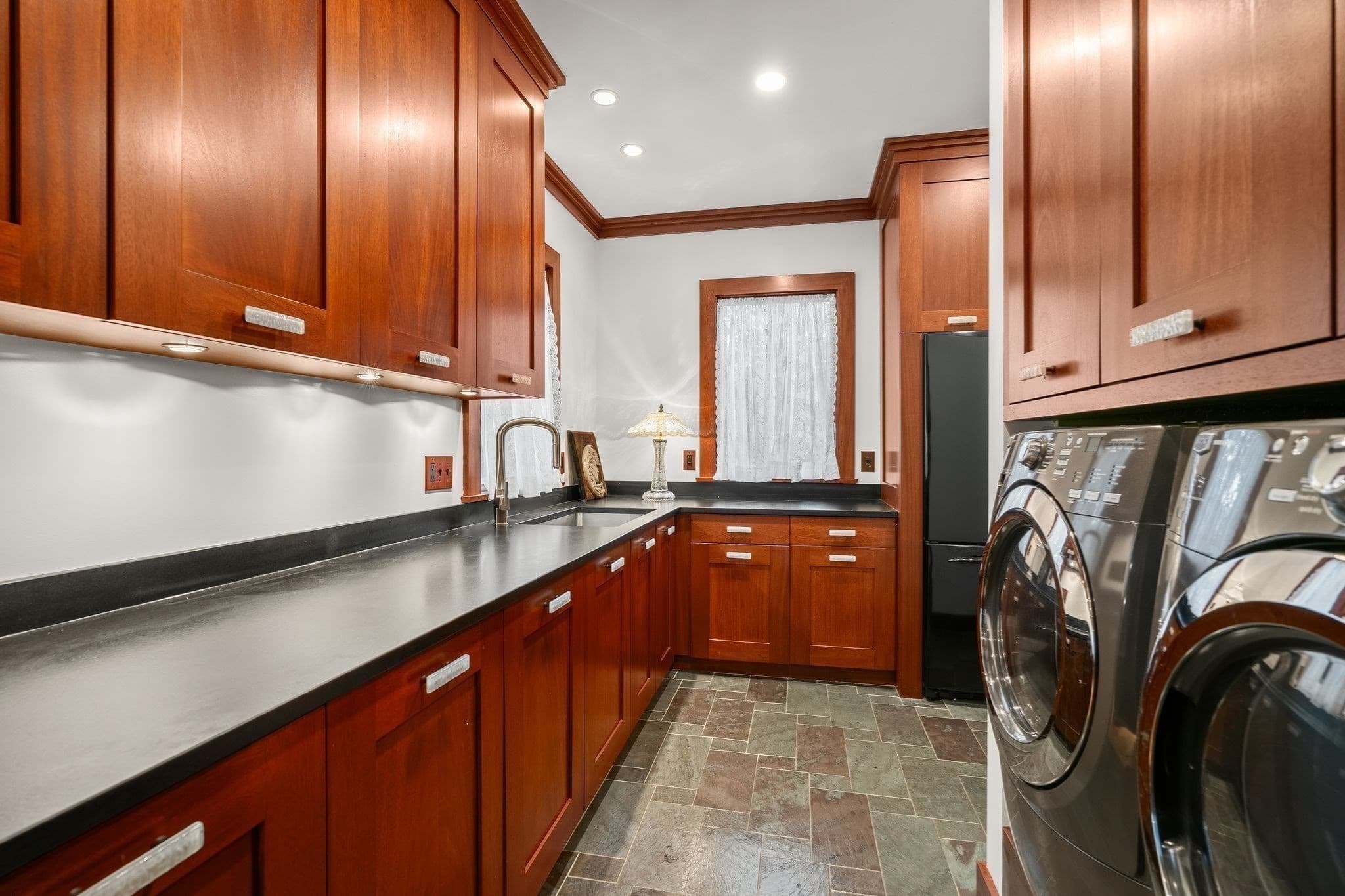 Single Family Residence at 10 Holly Lane, Beverly MA 01915, Beverly, photo 14 of 40