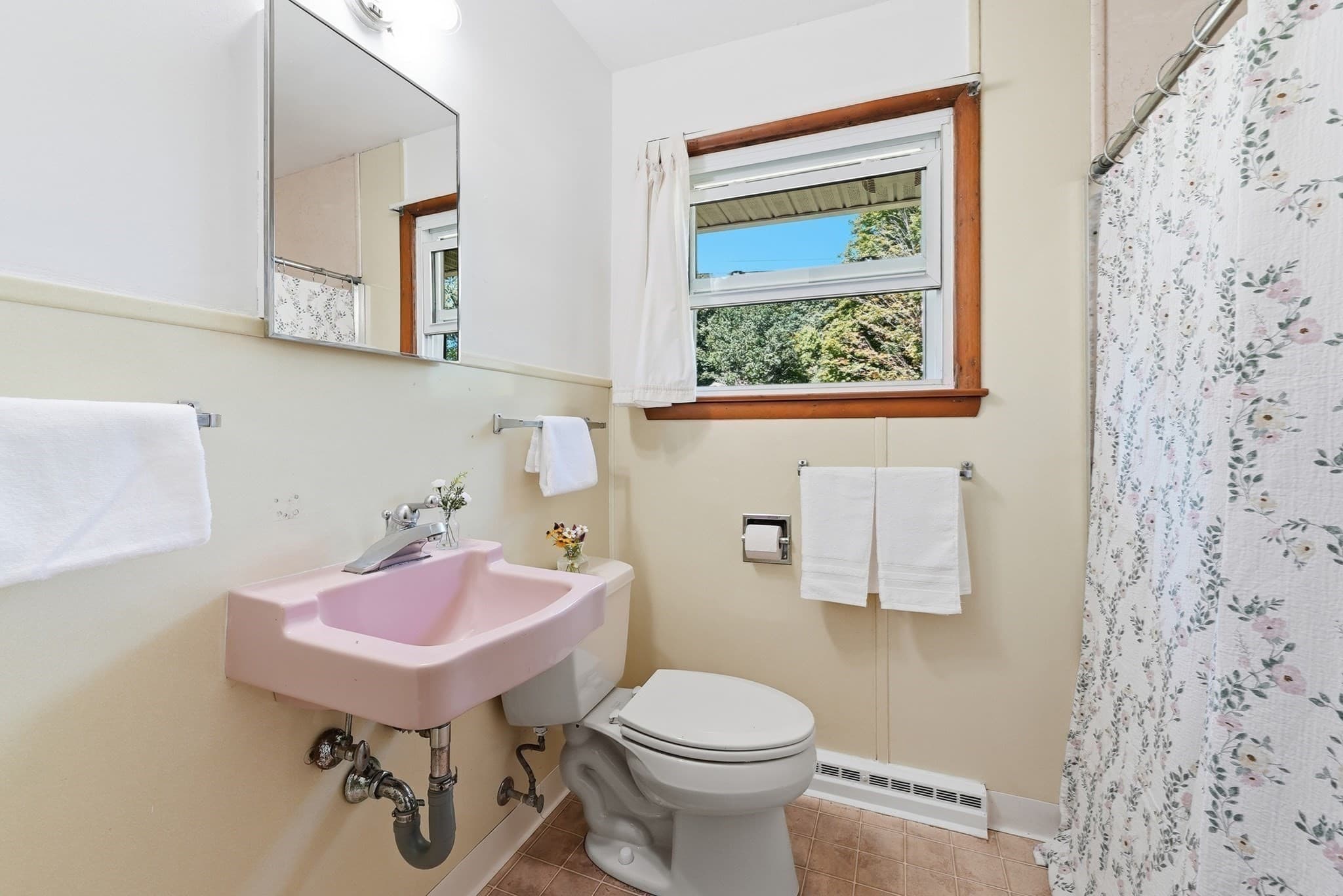Single Family Residence at 956 Ryan Rd, Northampton MA 01062, Northampton, photo 9 of 18