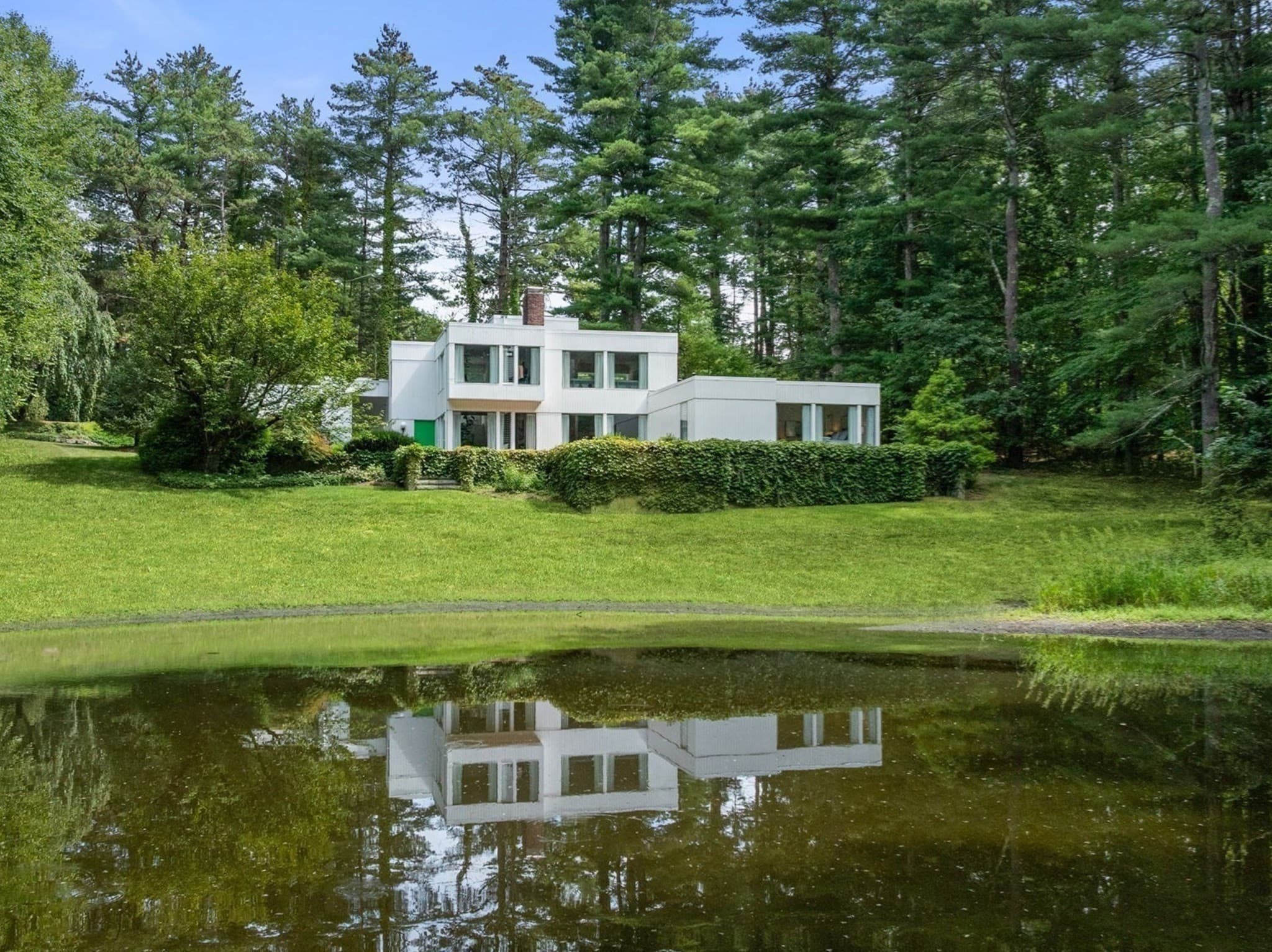 Single Family Residence at 336 Deacon Haynes Rd, Concord MA 01742, Concord, photo 2 of 36