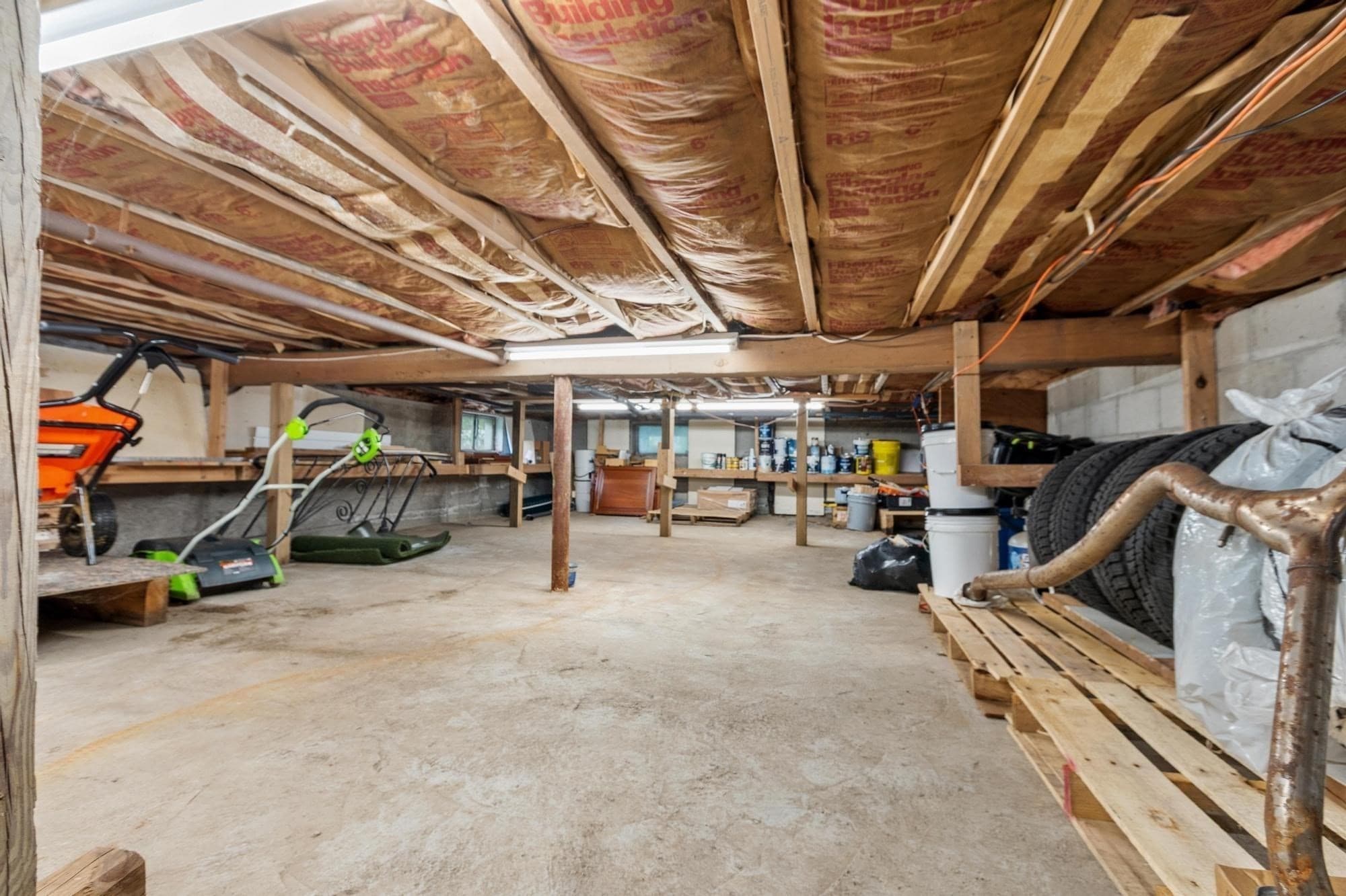 Single Family Residence at 119 Smith St, Leominster MA 01453, Leominster, photo 27 of 42
