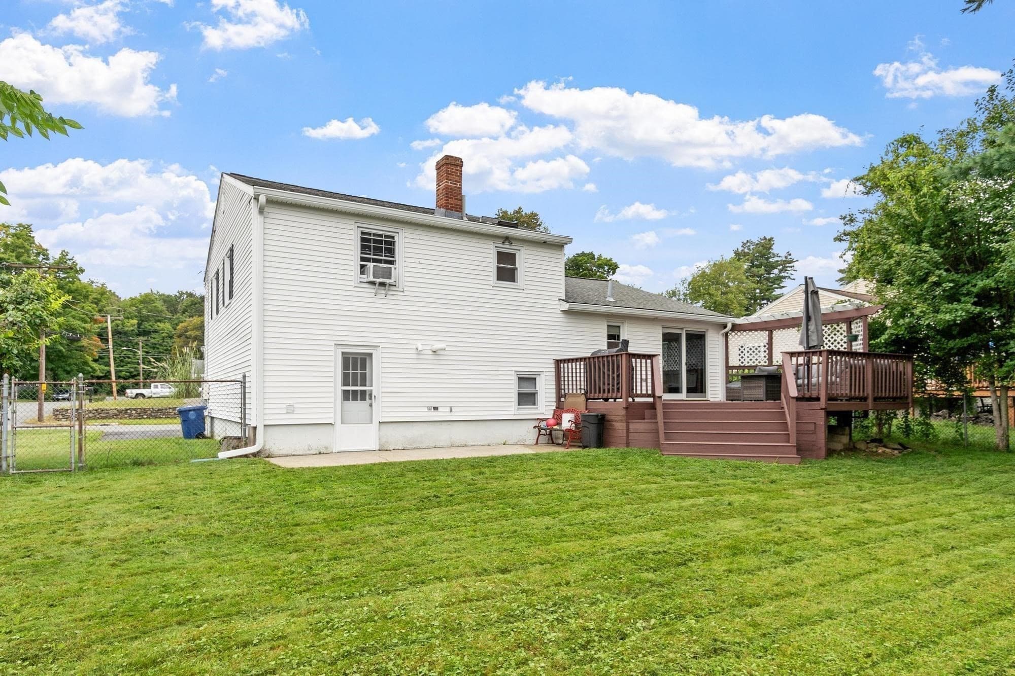 Single Family Residence at 119 Smith St, Leominster MA 01453, Leominster, photo 36 of 42