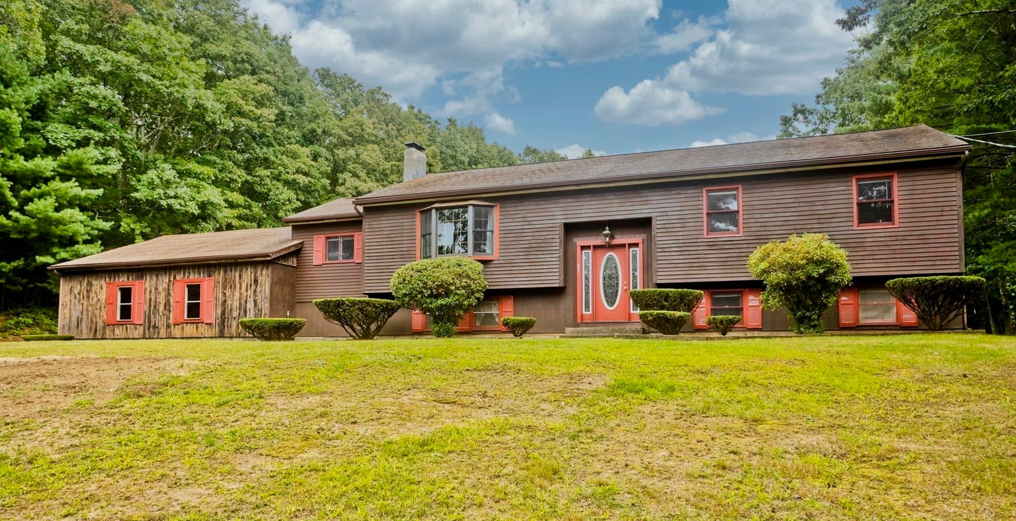 61 Randall Rd, Montague MA 01351