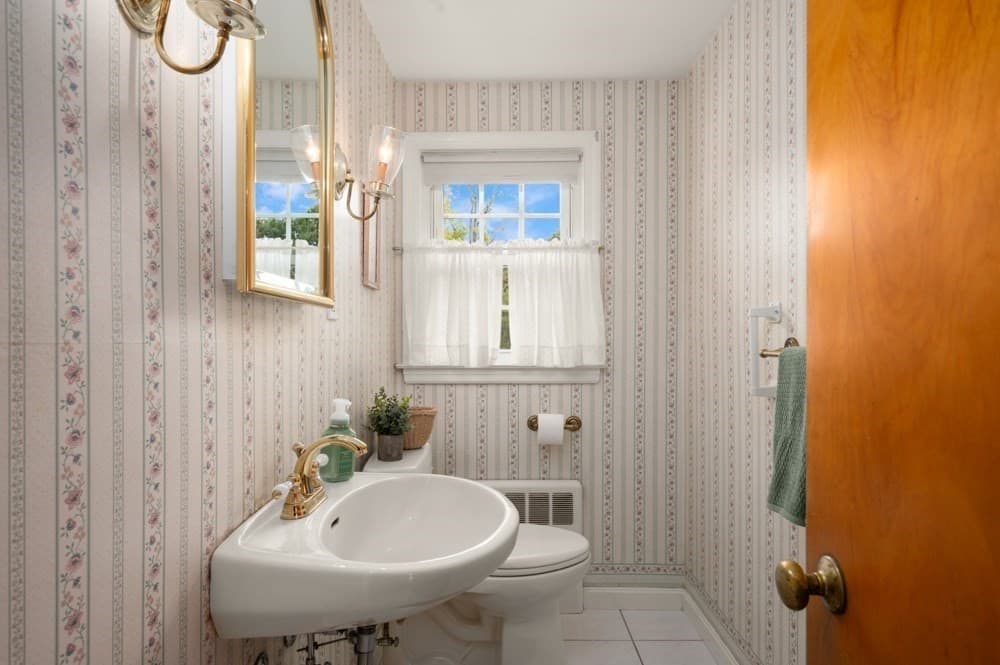 Single Family Residence at 8 Irving St, Danvers MA 01923, Danvers, photo 14 of 42