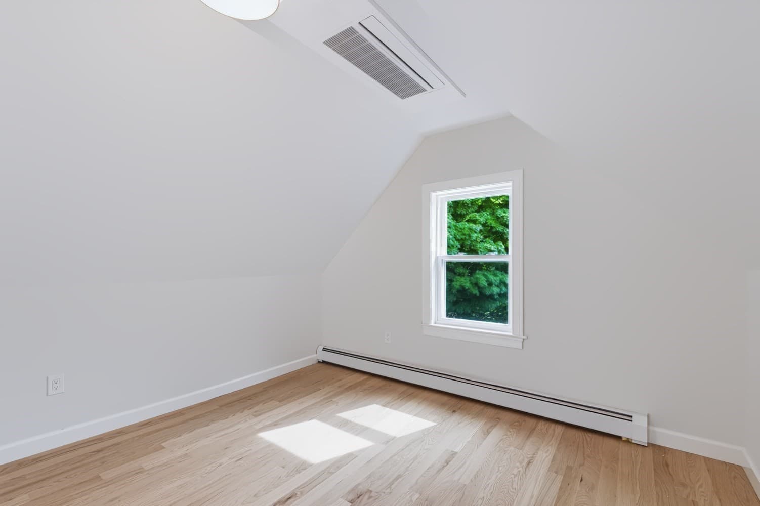 Condominium at 19 Charnock St # 2, Beverly MA 01915, Beverly, photo 26 of 42