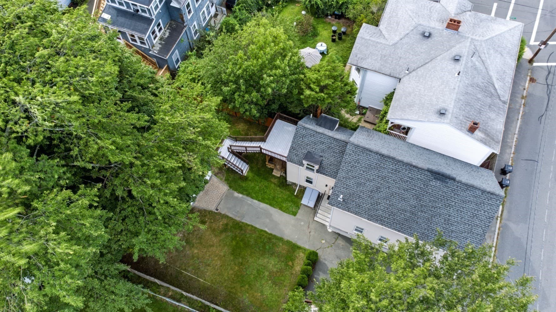Condominium at 19 Charnock St # 2, Beverly MA 01915, Beverly, photo 36 of 42