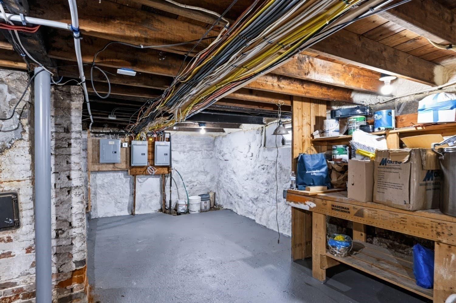 Condominium at 19 Charnock St # 2, Beverly MA 01915, Beverly, photo 38 of 42