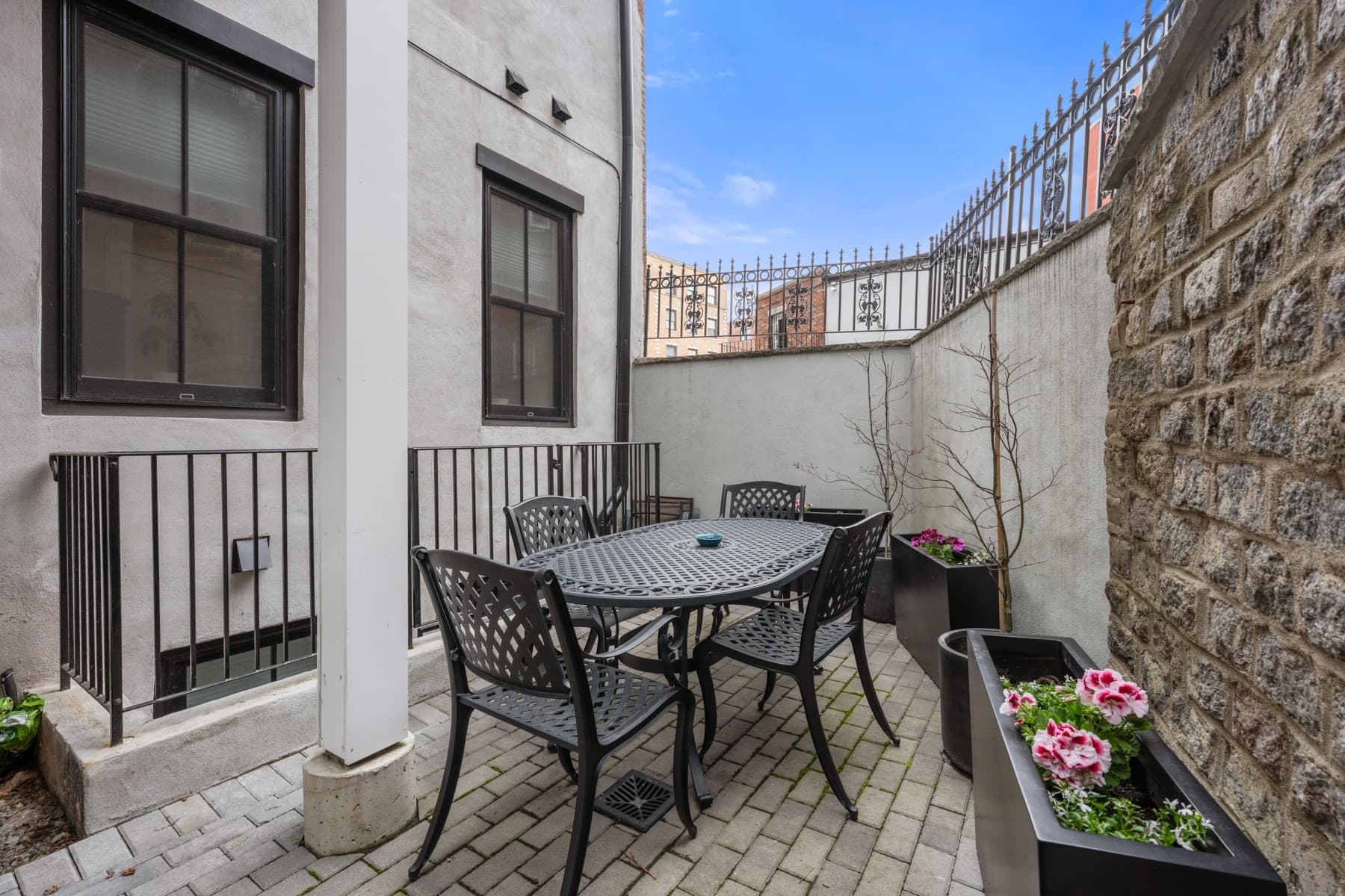 Condominium at 471 Hanover St # 2, Boston MA 02113, Boston, photo 10 of 12