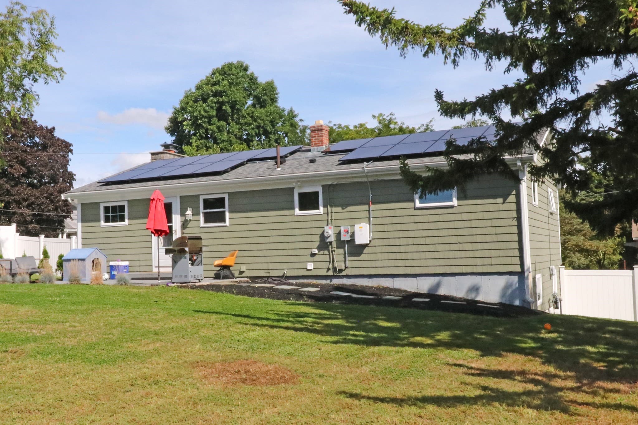 Single Family Residence at 85 Forsyth Ave, Somerset MA 02726, Somerset, photo 6 of 41