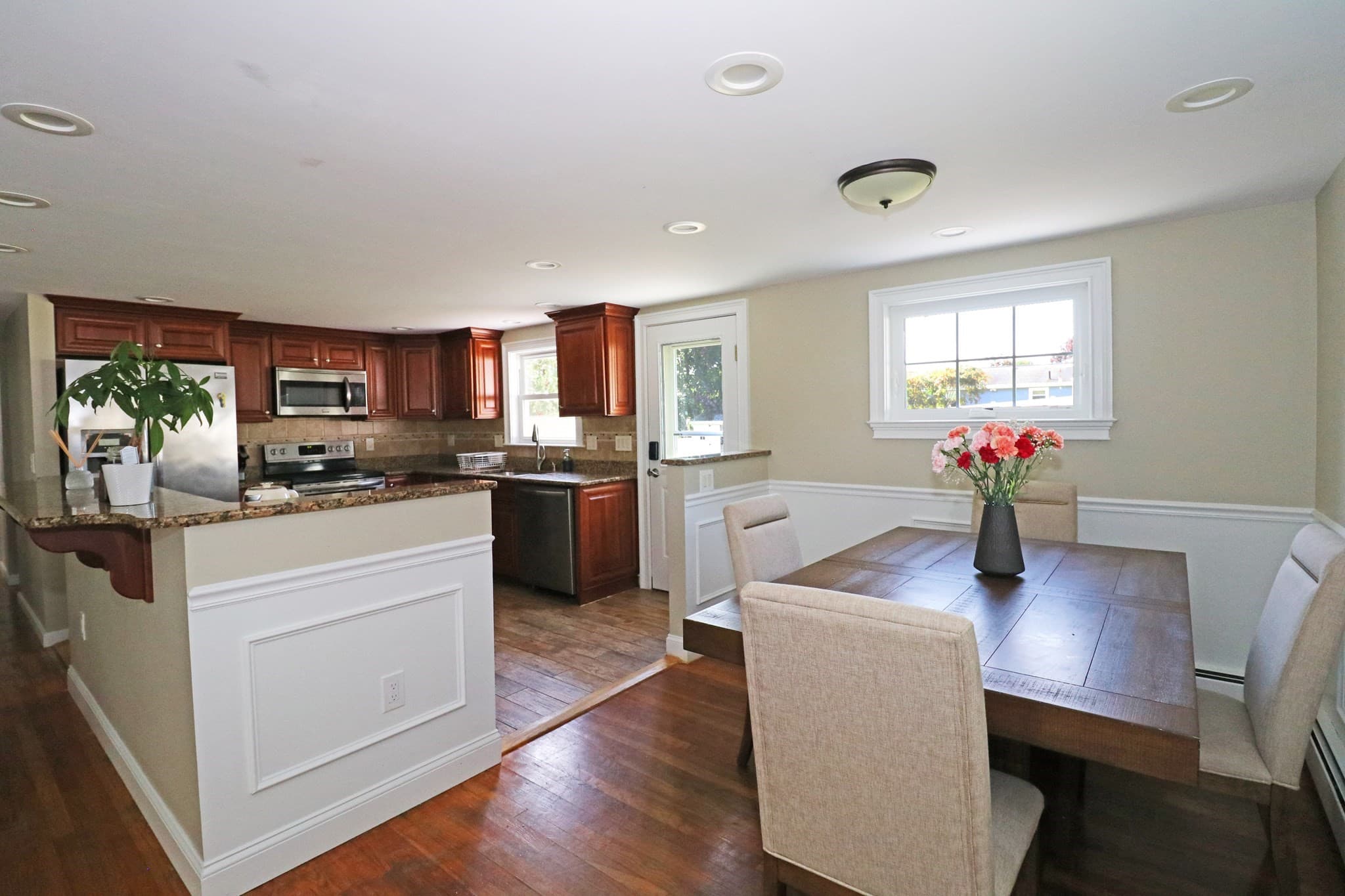 Single Family Residence at 85 Forsyth Ave, Somerset MA 02726, Somerset, photo 17 of 41
