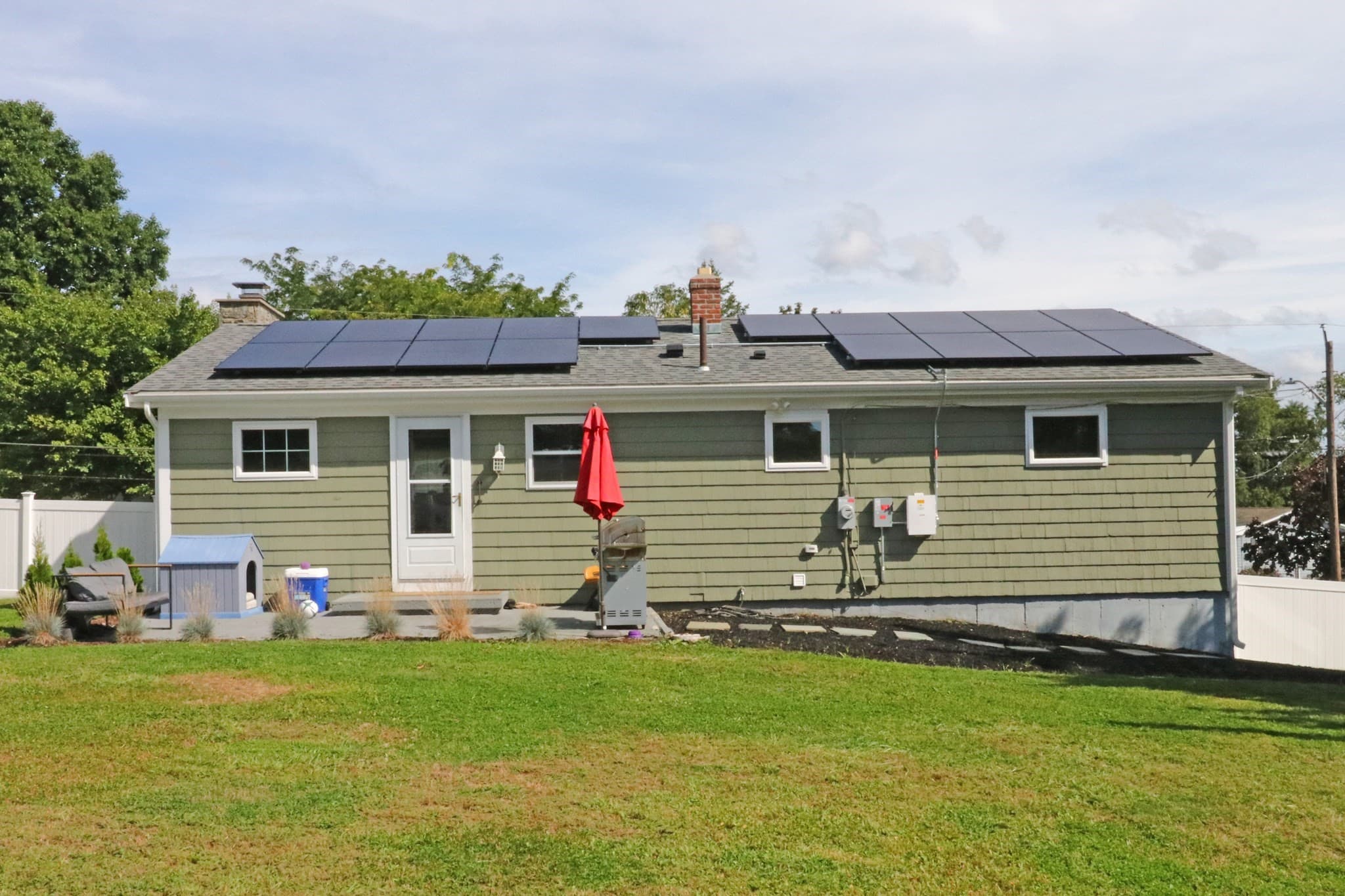 Single Family Residence at 85 Forsyth Ave, Somerset MA 02726, Somerset, photo 7 of 41