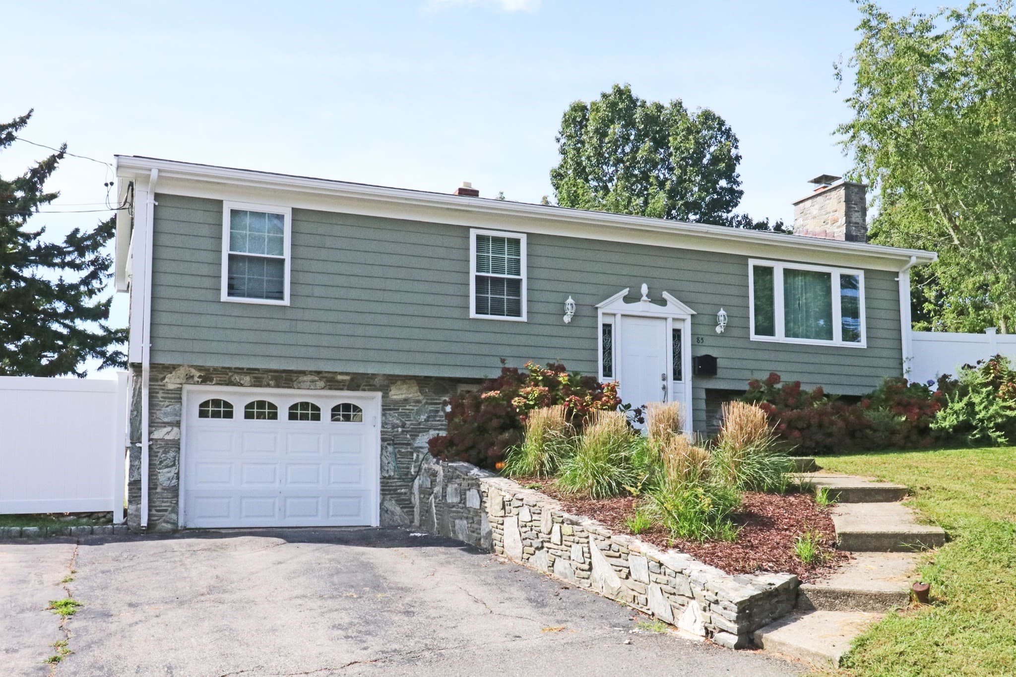 Single Family Residence at 85 Forsyth Ave, Somerset MA 02726, Somerset, photo 3 of 41