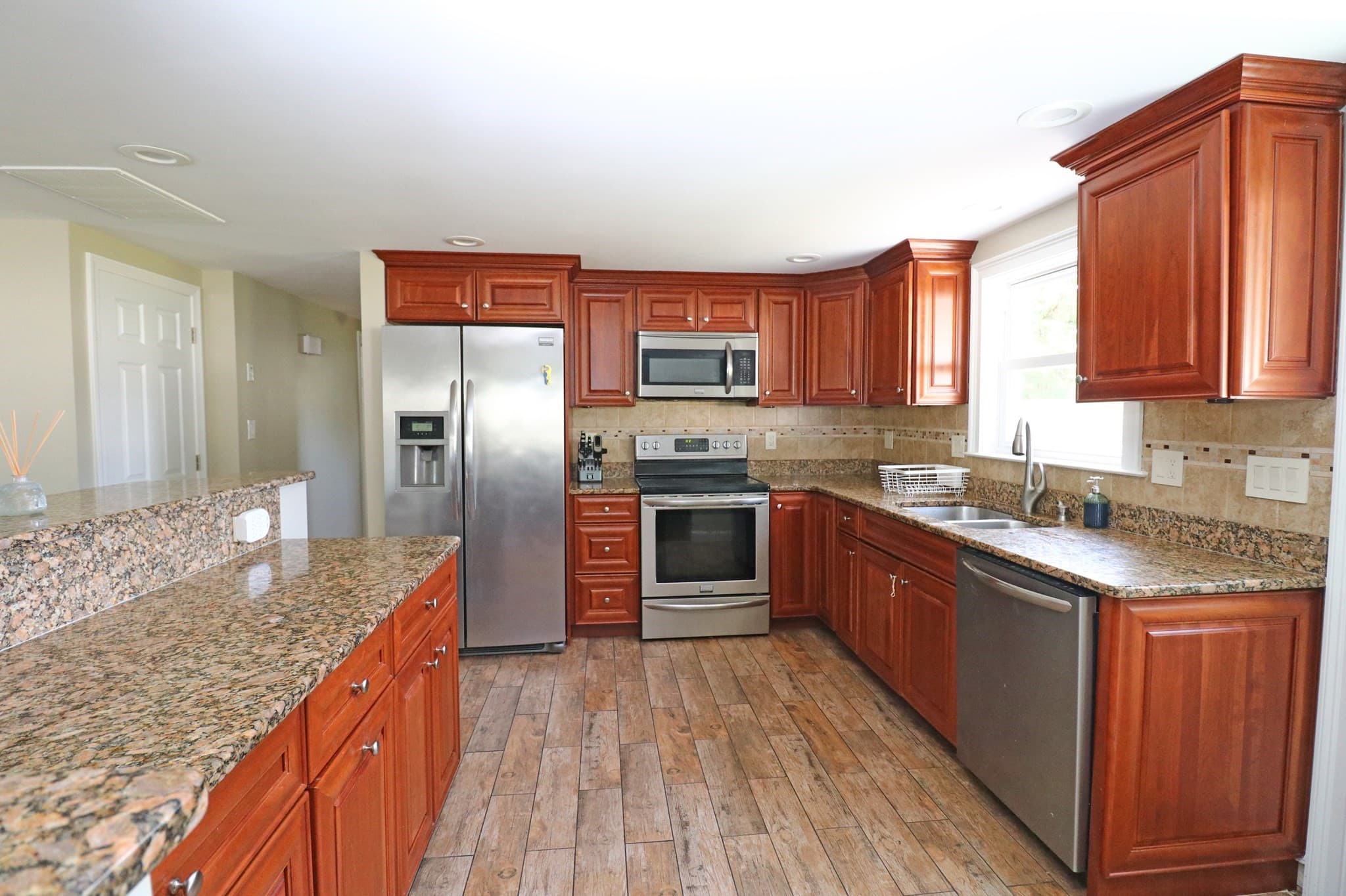 Single Family Residence at 85 Forsyth Ave, Somerset MA 02726, Somerset, photo 20 of 41