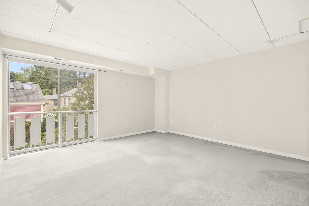 Condominium at 17 Healey St # 201, Cambridge MA 02138, Cambridge, photo 12 of 24