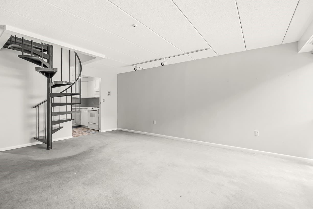 Condominium at 17 Healey St # 201, Cambridge MA 02138, Cambridge, photo 3 of 24