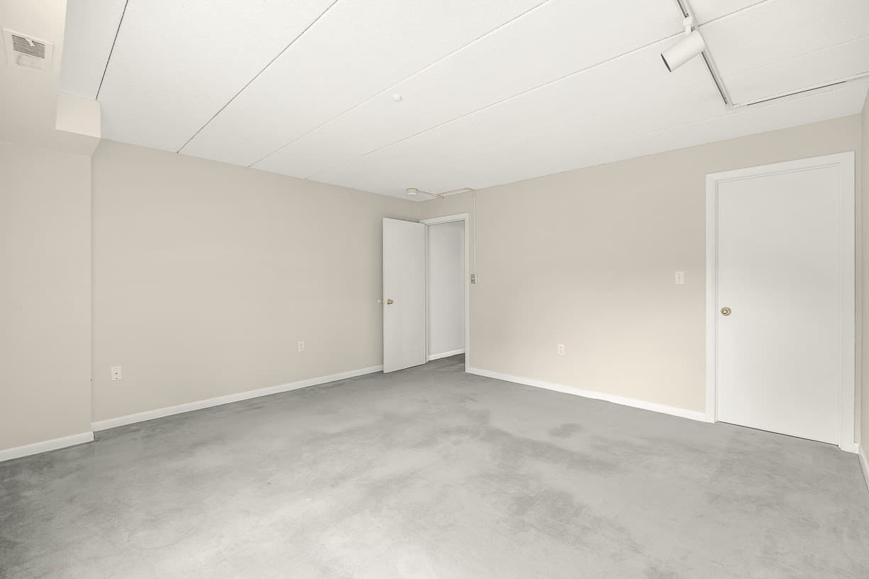 Condominium at 17 Healey St # 201, Cambridge MA 02138, Cambridge, photo 15 of 24