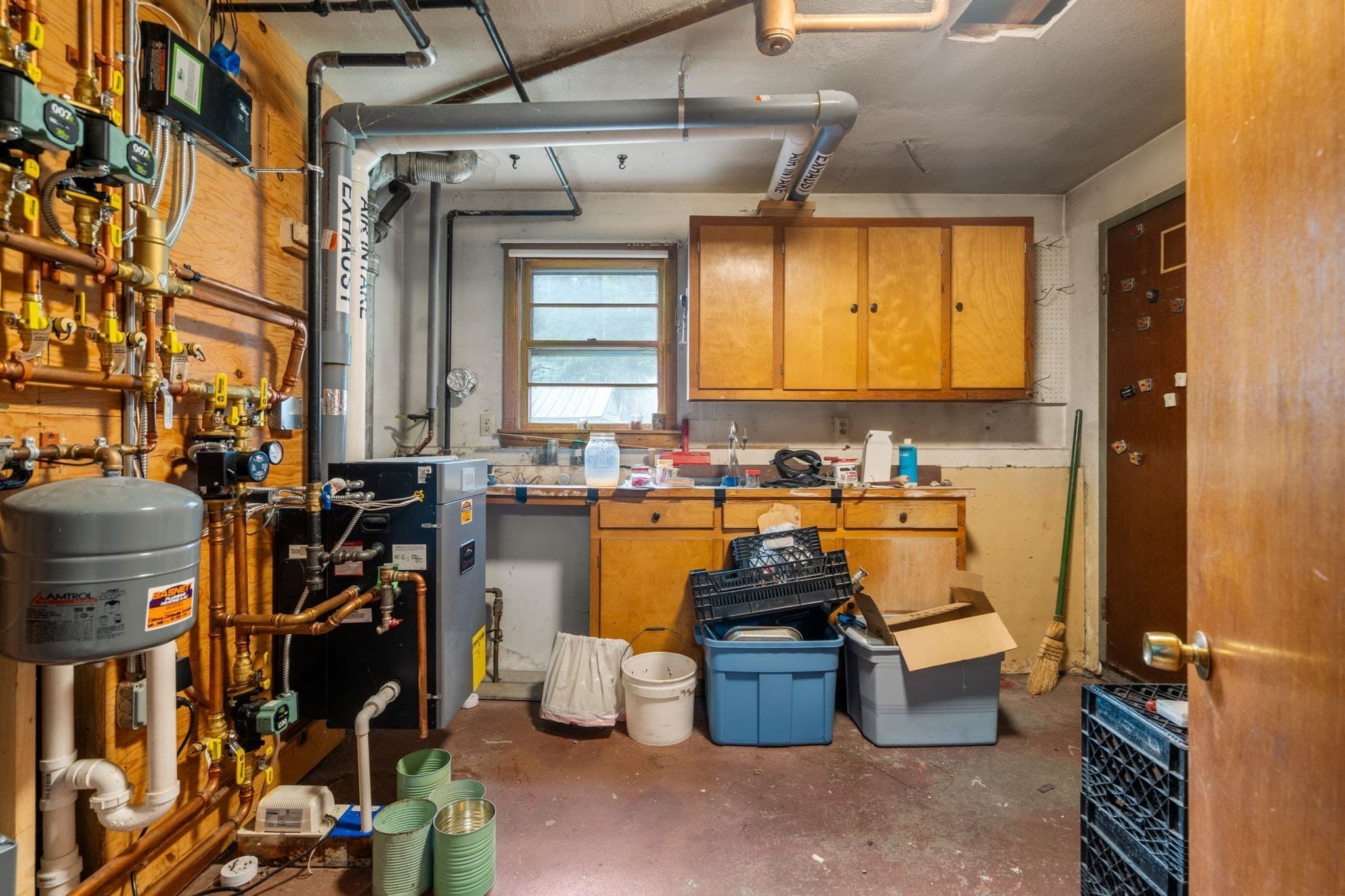 Single Family Residence at 10 Everett St, Maynard MA 01754, Maynard, photo 25 of 29