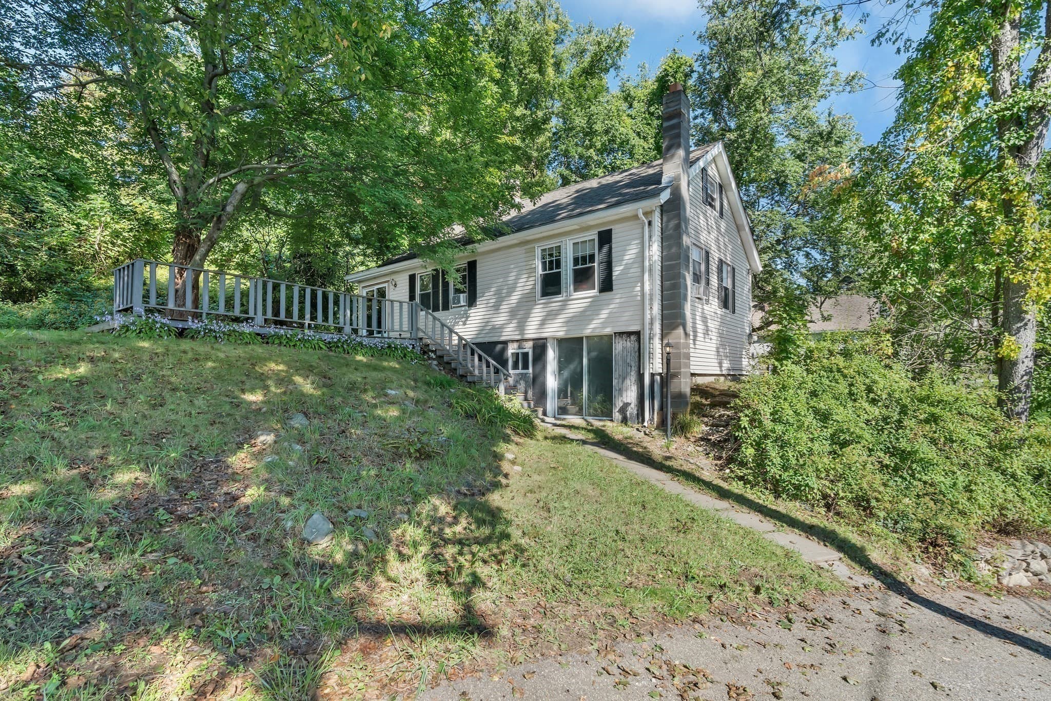 Single Family Residence at 12 South Street, Leicester MA 01611, Leicester, photo 7 of 34