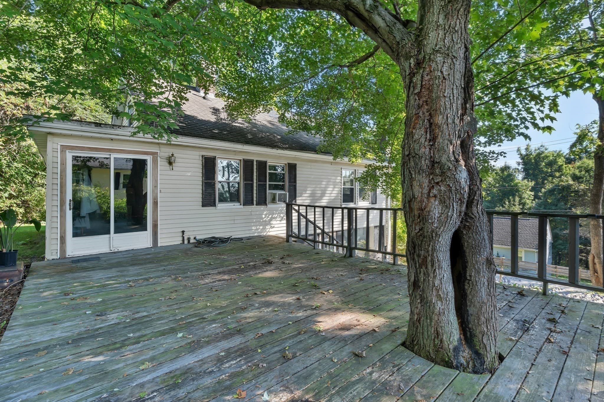Single Family Residence at 12 South Street, Leicester MA 01611, Leicester, photo 5 of 34