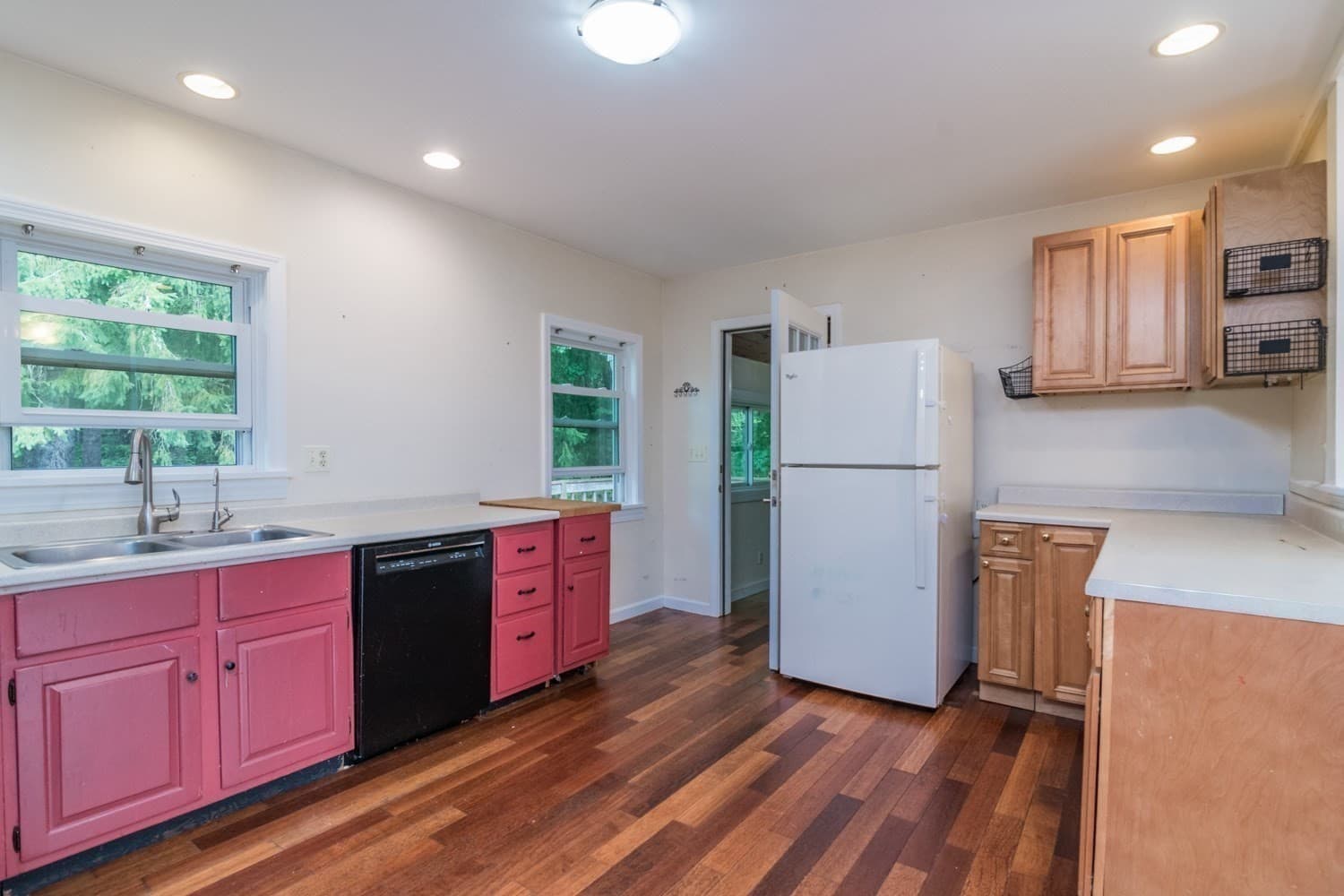 Single Family Residence at 92 South St, Chesterfield MA 01012, photo 6 of 36