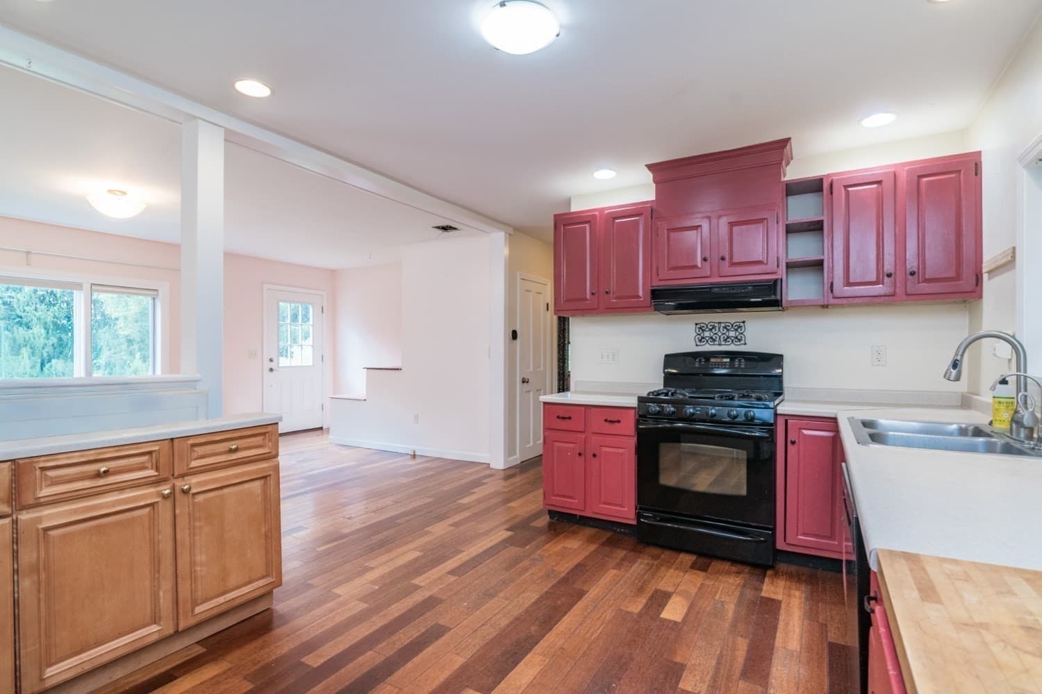 Single Family Residence at 92 South St, Chesterfield MA 01012, photo 8 of 36
