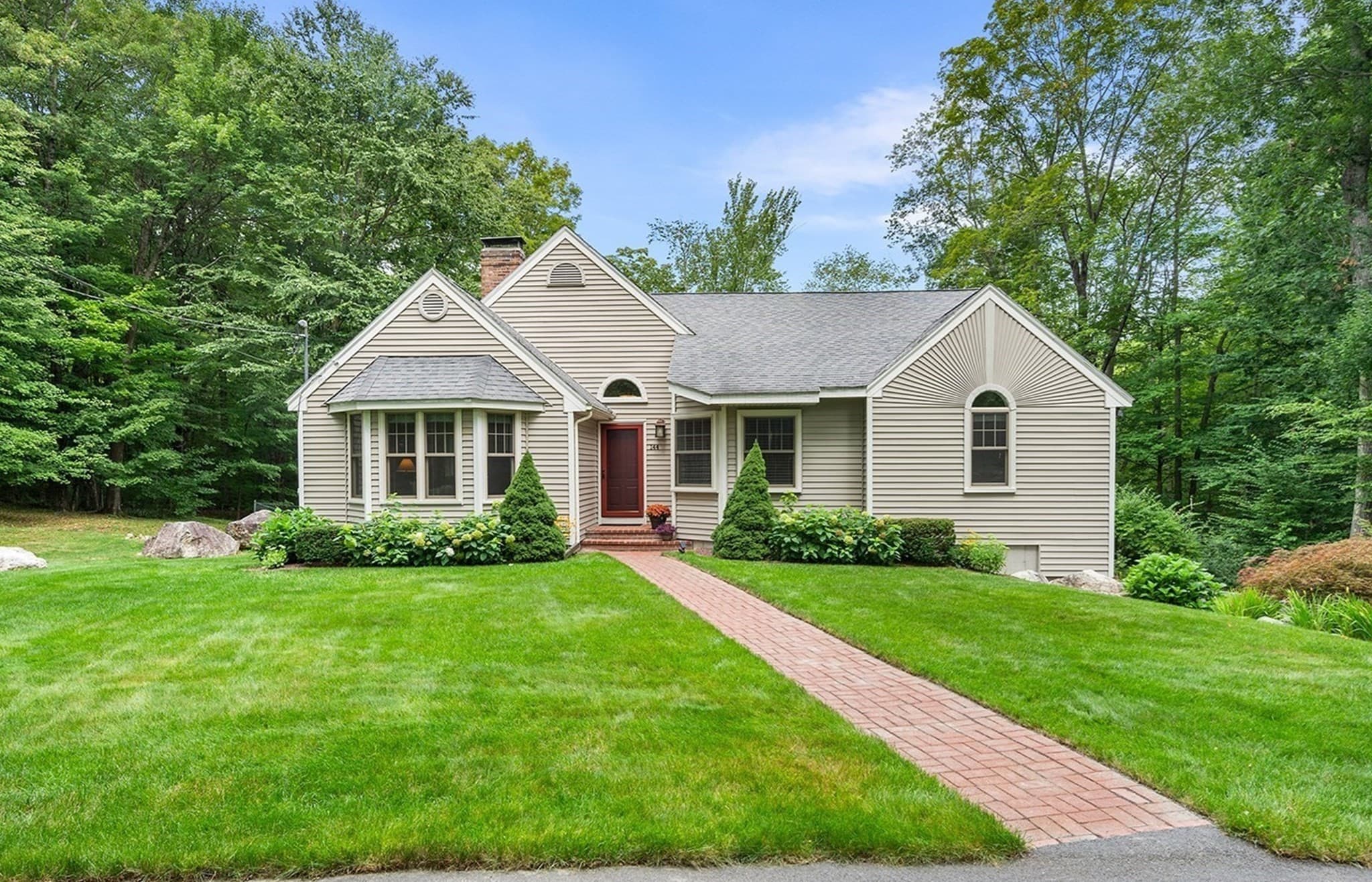 144 Baldwin St, Leicester MA 01524