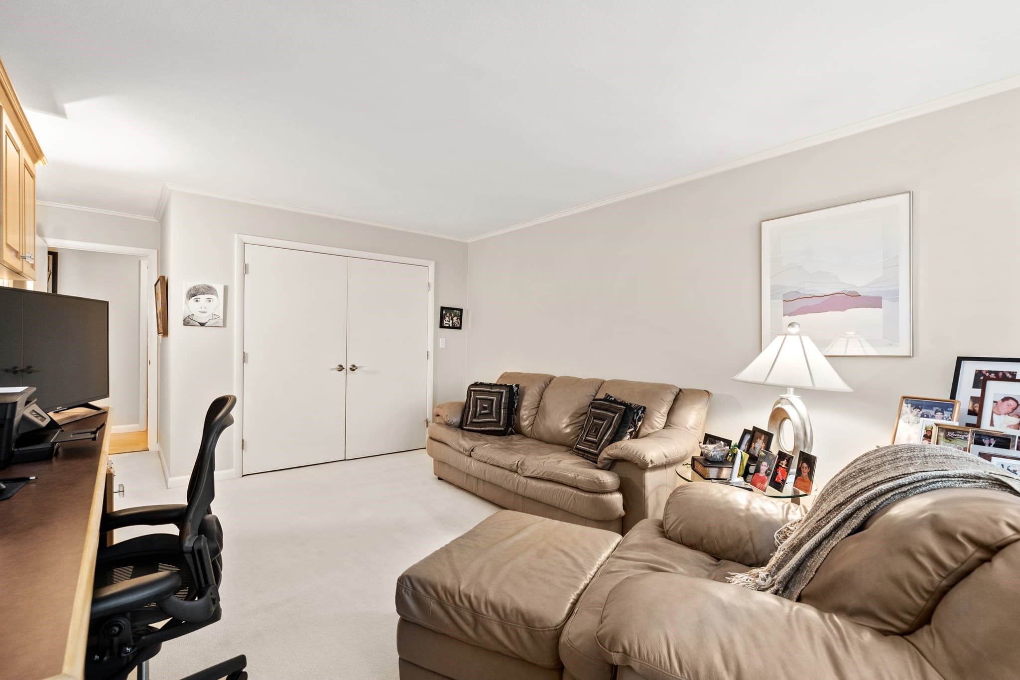 Condominium at 20 Hammond Pond Pkwy # 504, Newton MA 02467, Newton, photo 14 of 24