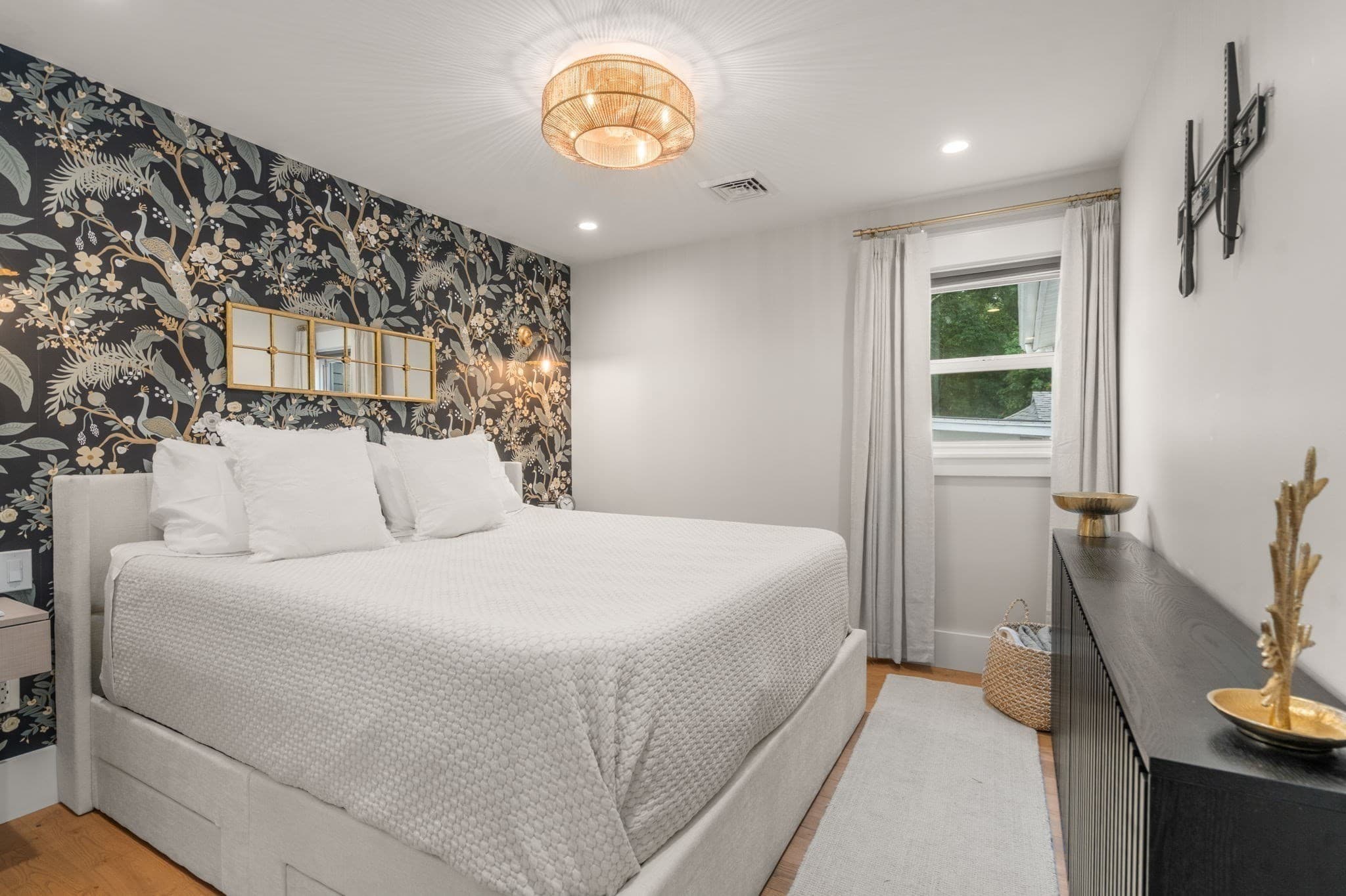 Single Family Residence at 52 Calef Ave, Swansea MA 02777, Swansea, photo 17 of 42