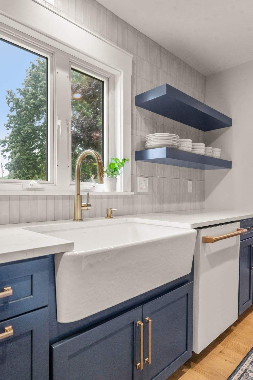 Single Family Residence at 52 Calef Ave, Swansea MA 02777, Swansea, photo 11 of 42