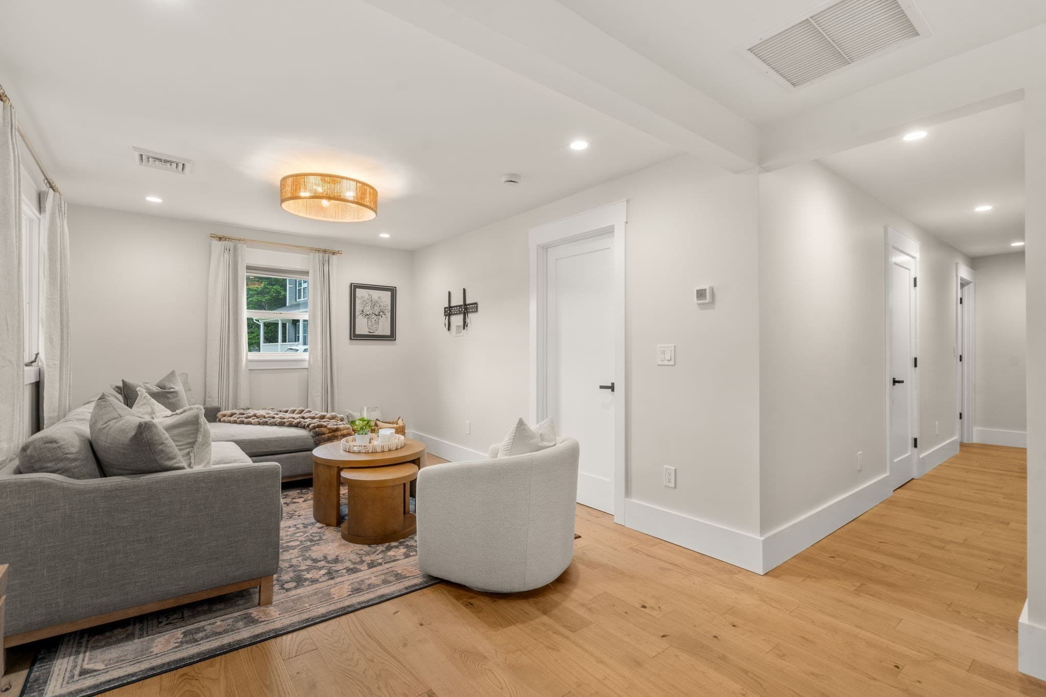 Single Family Residence at 52 Calef Ave, Swansea MA 02777, Swansea, photo 4 of 42
