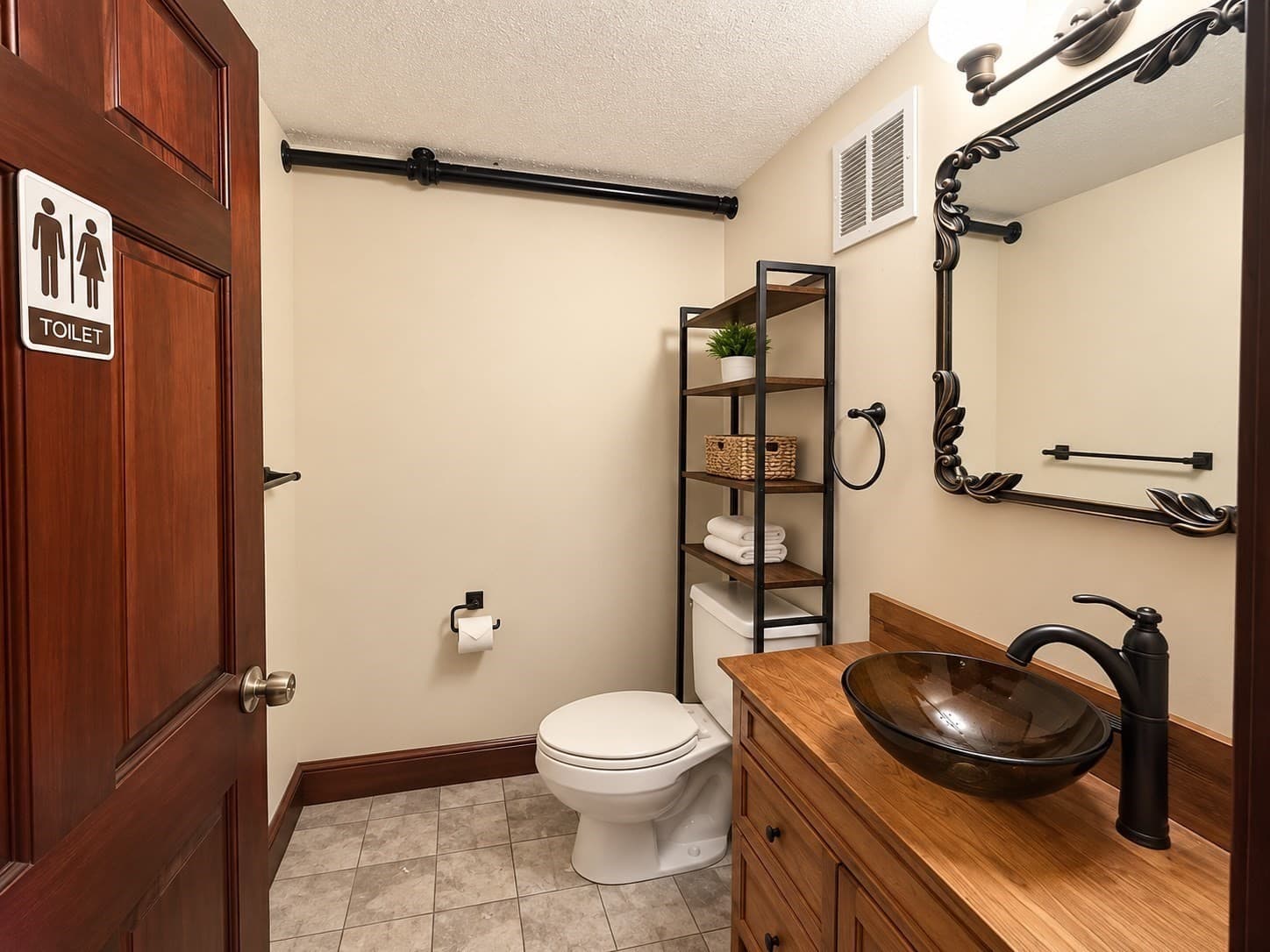 Condominium at 200 Market St # 617, Lowell MA 01852, photo 9 of 11