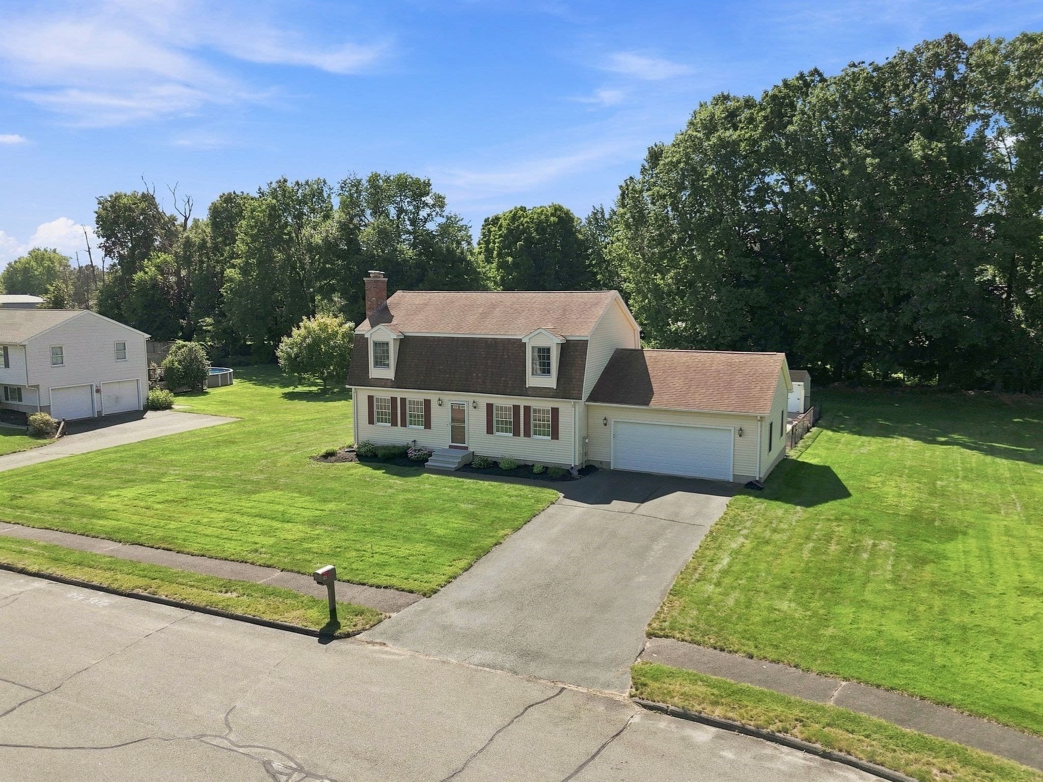 Single Family Residence at 89 Zachary Ln, Agawam MA 01001, Agawam, photo 2 of 42