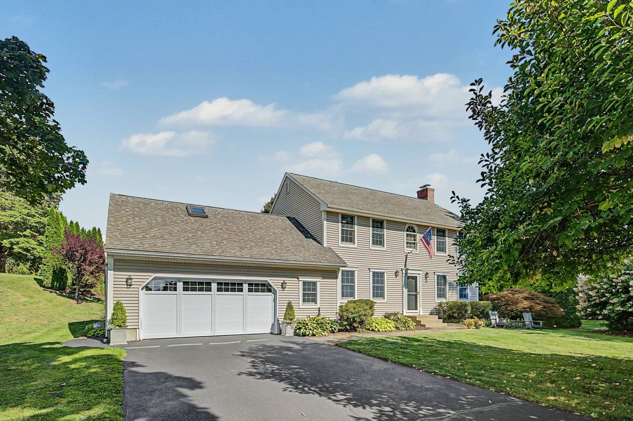 56 North St, Hatfield MA 01038